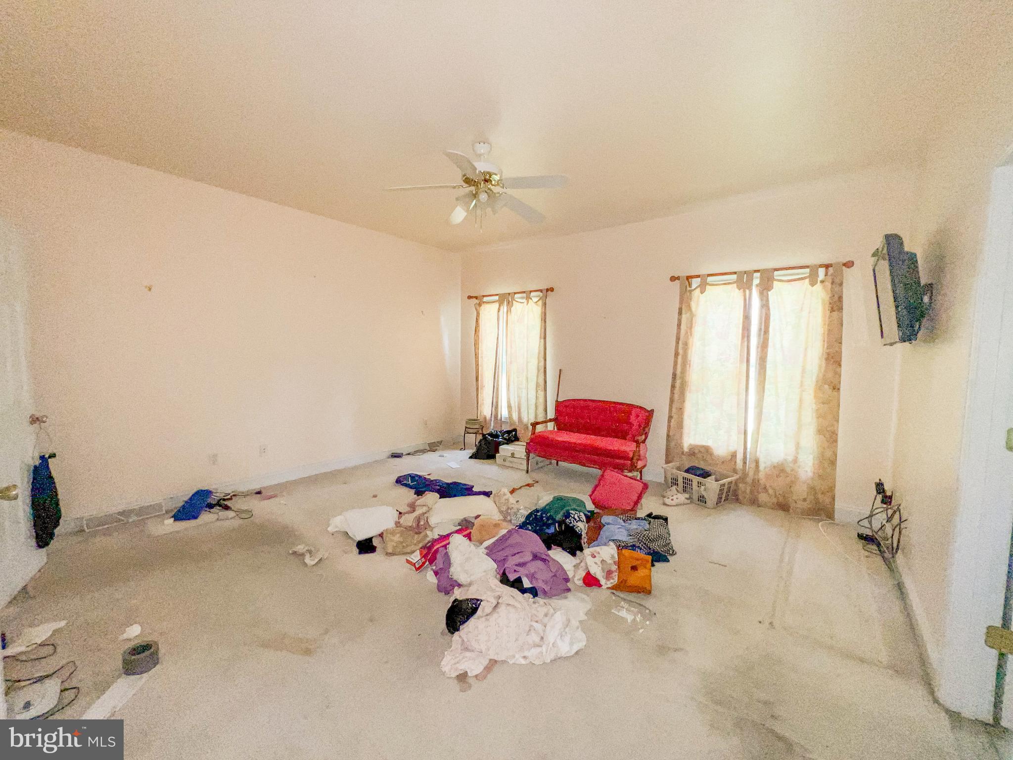 WAGAMONS WEST SHORES - Residential