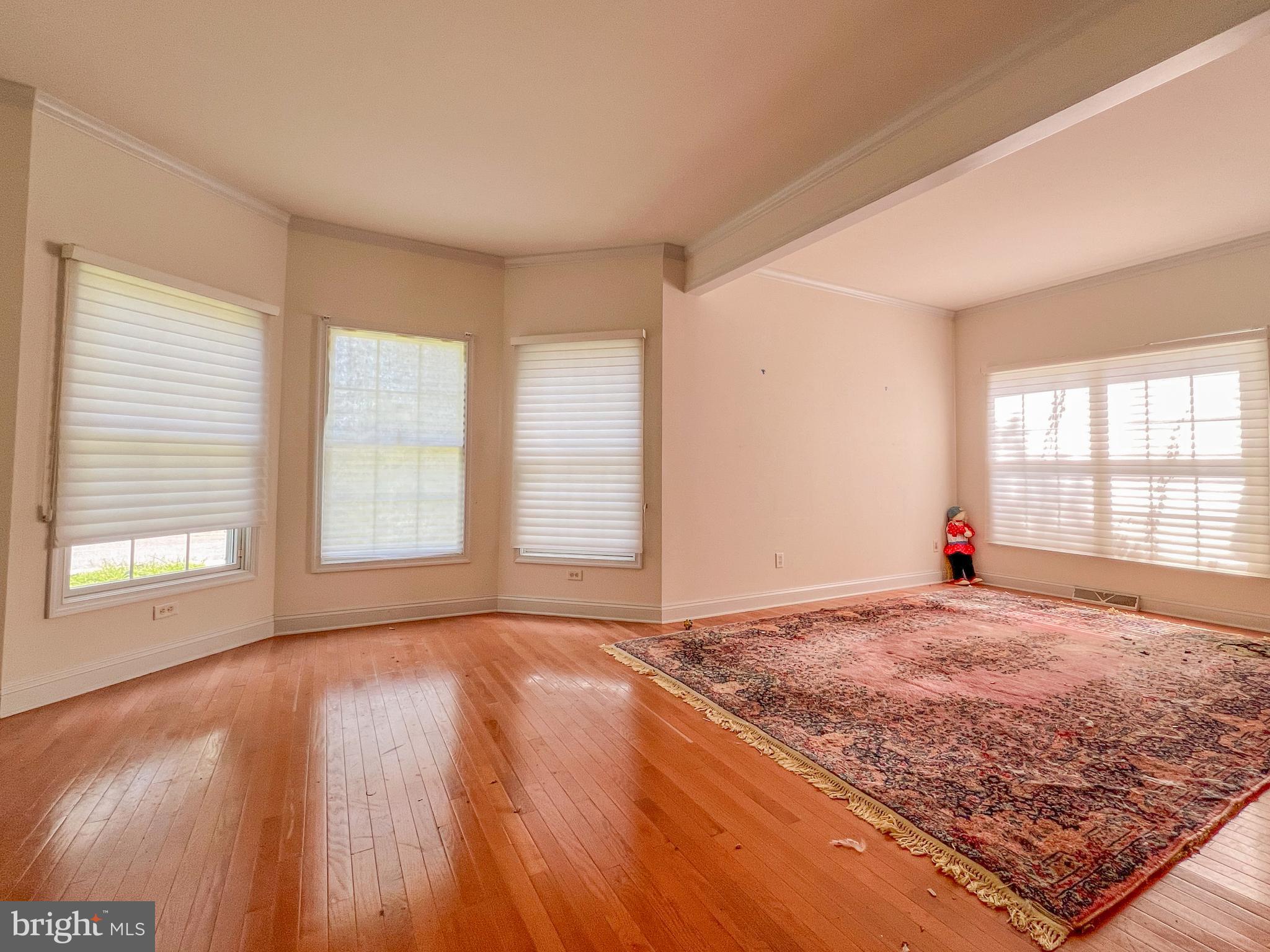 WAGAMONS WEST SHORES - Residential