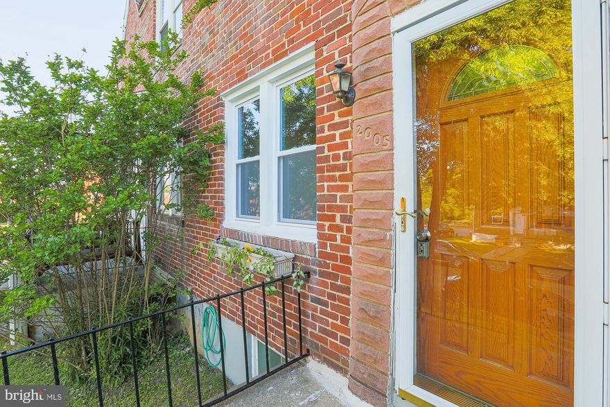 Spectacularly updated townhome you DO NOT want to miss out on this gem. Fully renovated and updated townhome. Beautiful hardwood floors throughout. New & updated utilities throughout. Spacious fully fenced in backyard and a walkout basement! This home is PERFECT for the first time home buyer & investor in this upcoming community! Schedule a time to view it today before it is gone tomorrow!