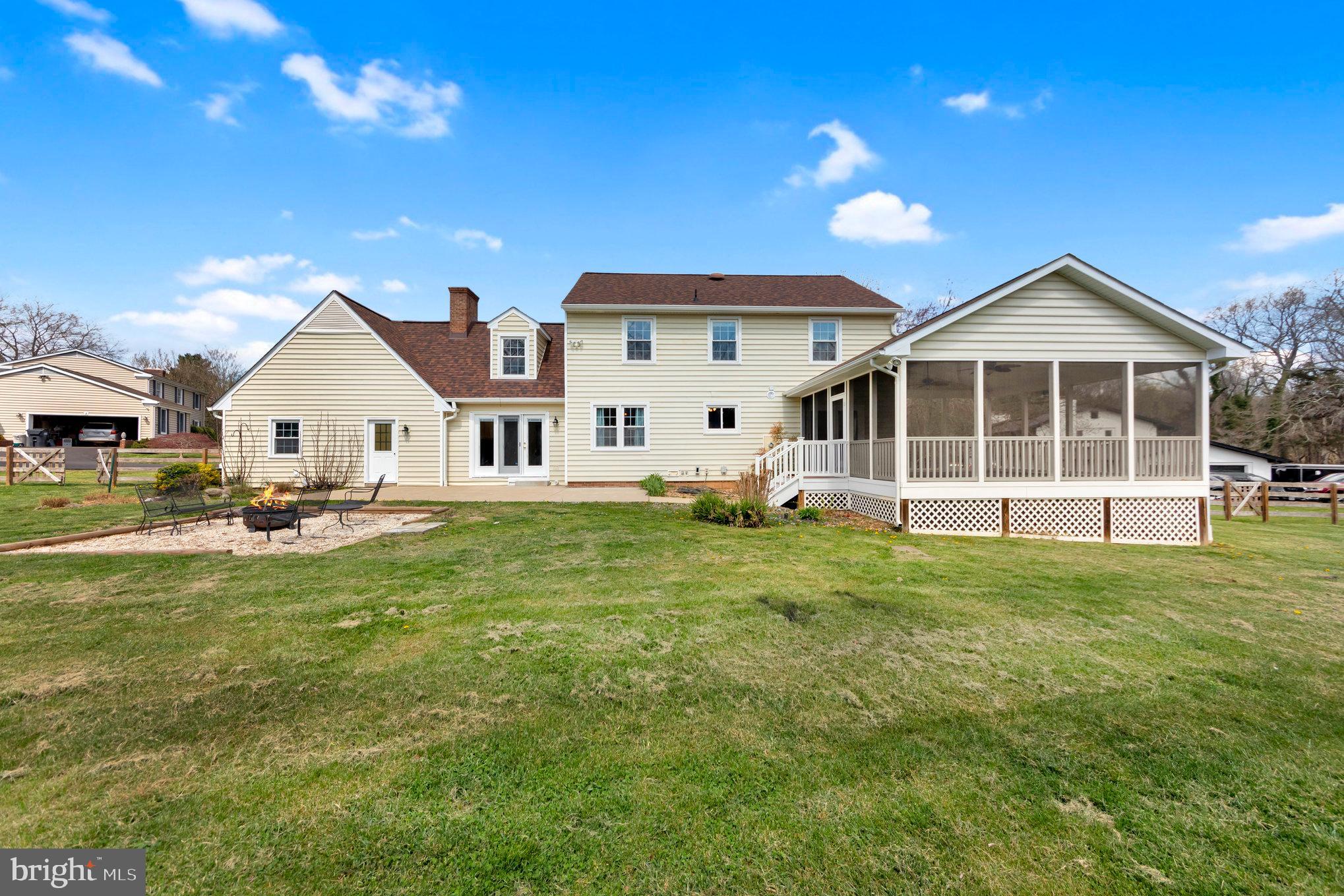 BELMONT HILLS/INGLESIDE - Residential