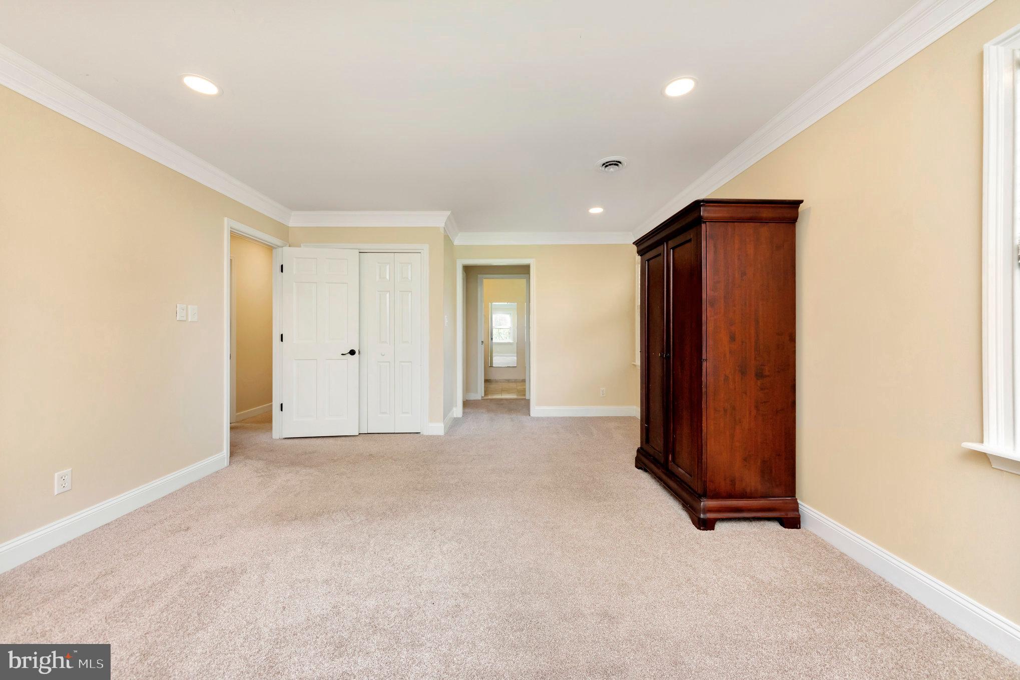 BELMONT HILLS/INGLESIDE - Residential