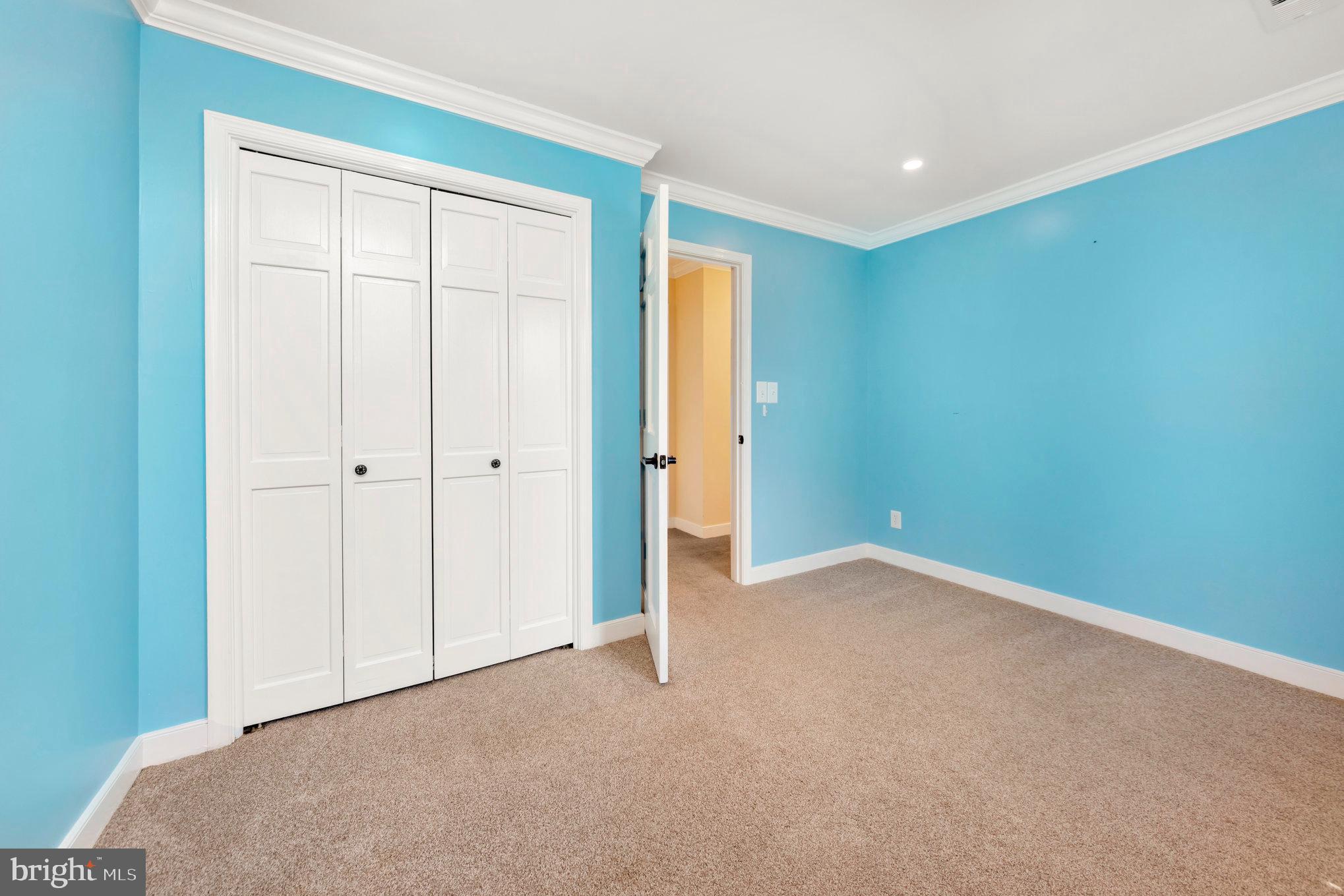 BELMONT HILLS/INGLESIDE - Residential