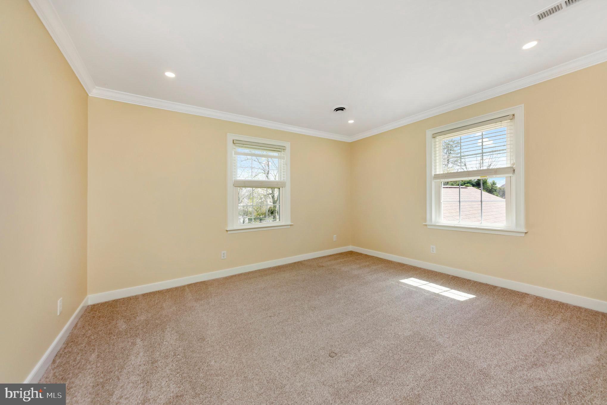 BELMONT HILLS/INGLESIDE - Residential