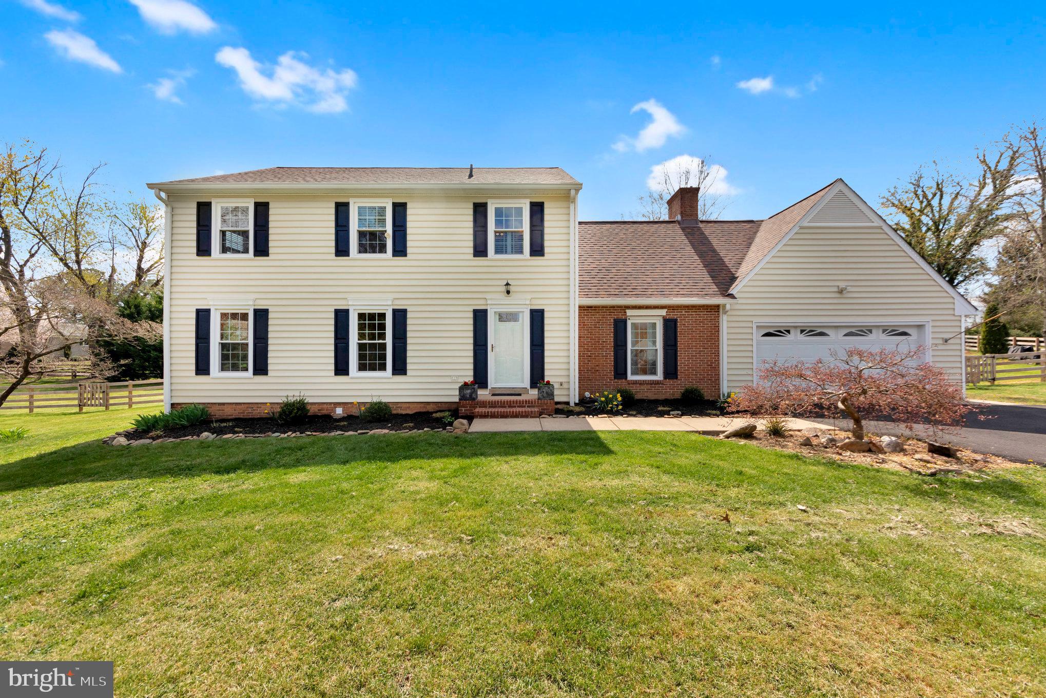 BELMONT HILLS/INGLESIDE - Residential