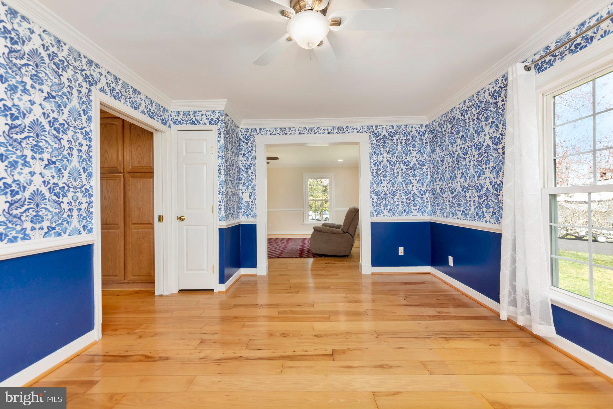 BELMONT HILLS/INGLESIDE - Residential