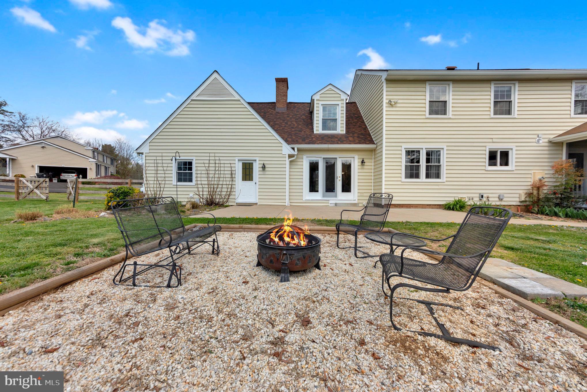 BELMONT HILLS/INGLESIDE - Residential