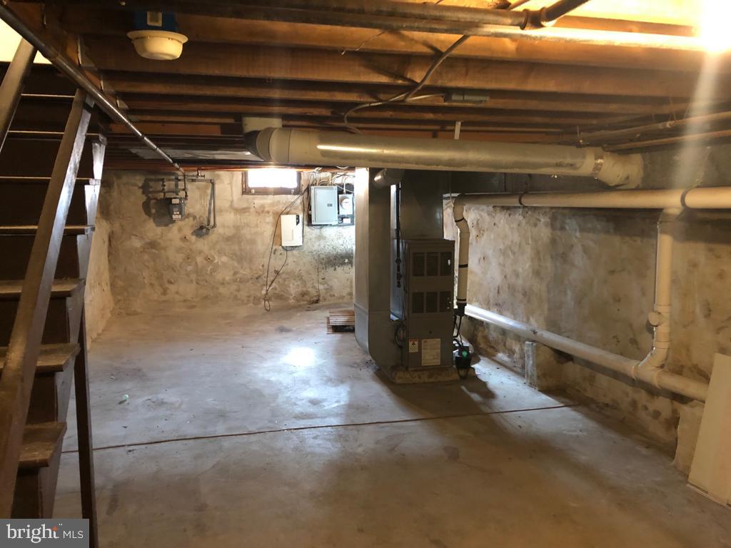 KENSINGTON - Residential