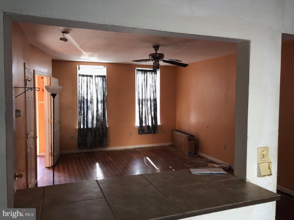 KENSINGTON - Residential