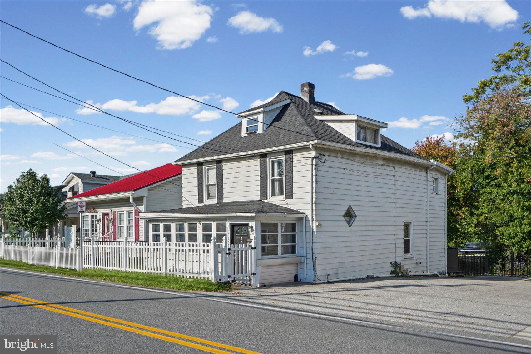 511 NORTH POINT ROAD