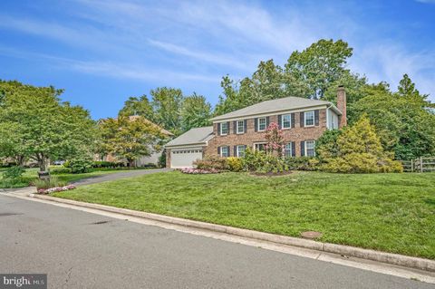 Photo of 15541 Eagle Tavern Lane, CENTREVILLE, VA 20120 (MLS # VAFX2329800)