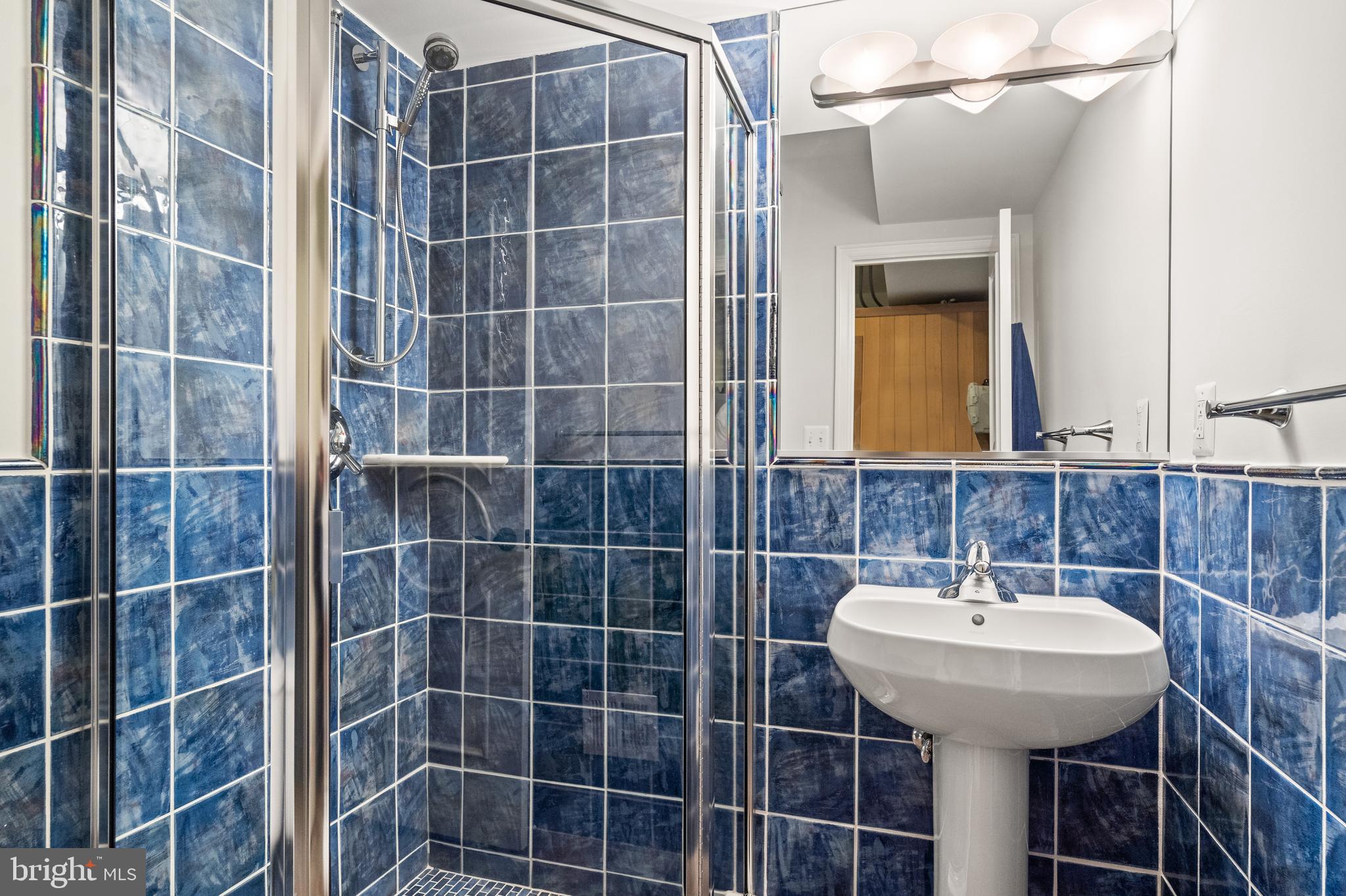 MERRY GO ROUND FARM - Residential