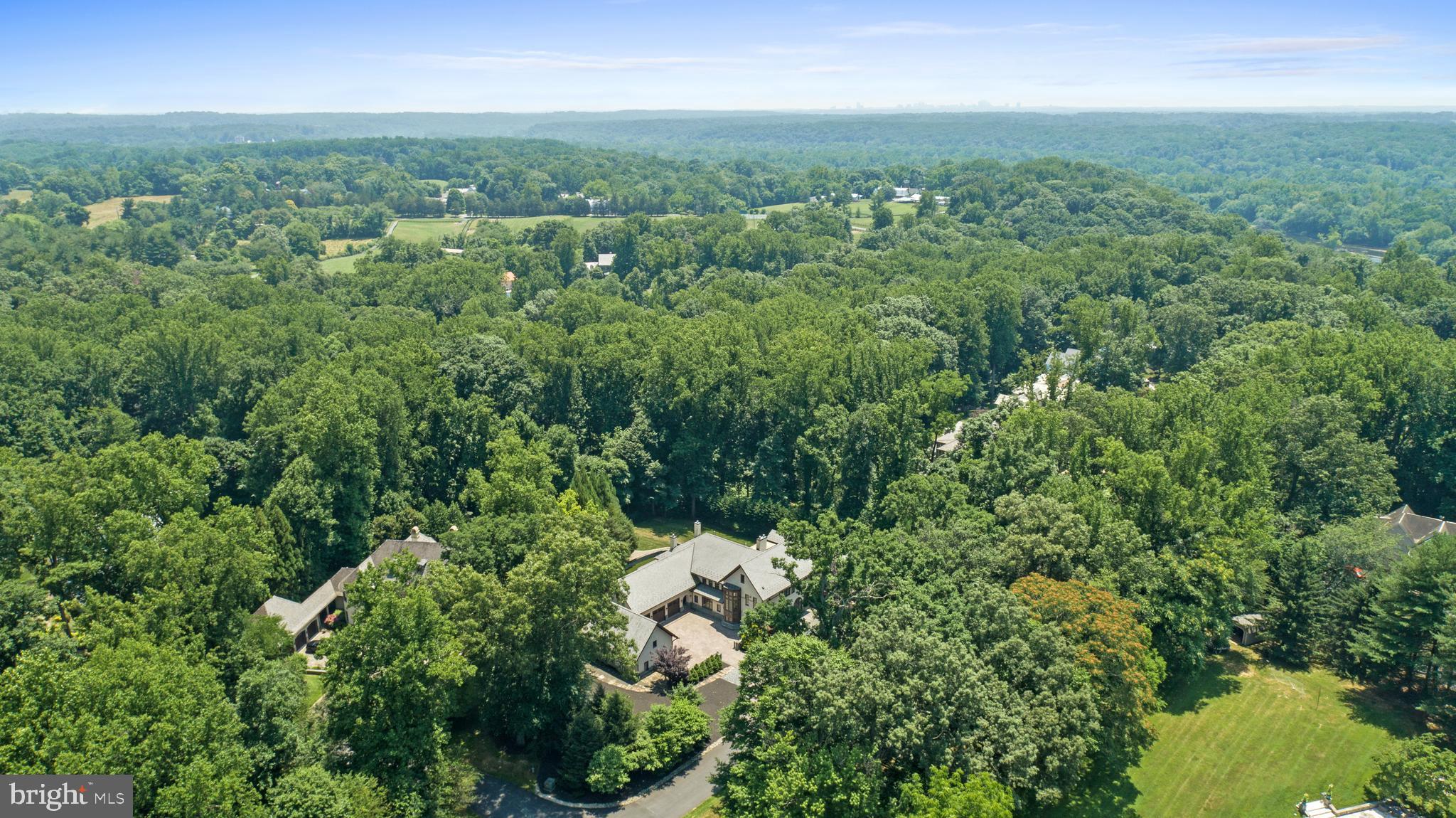 MERRY GO ROUND FARM - Residential