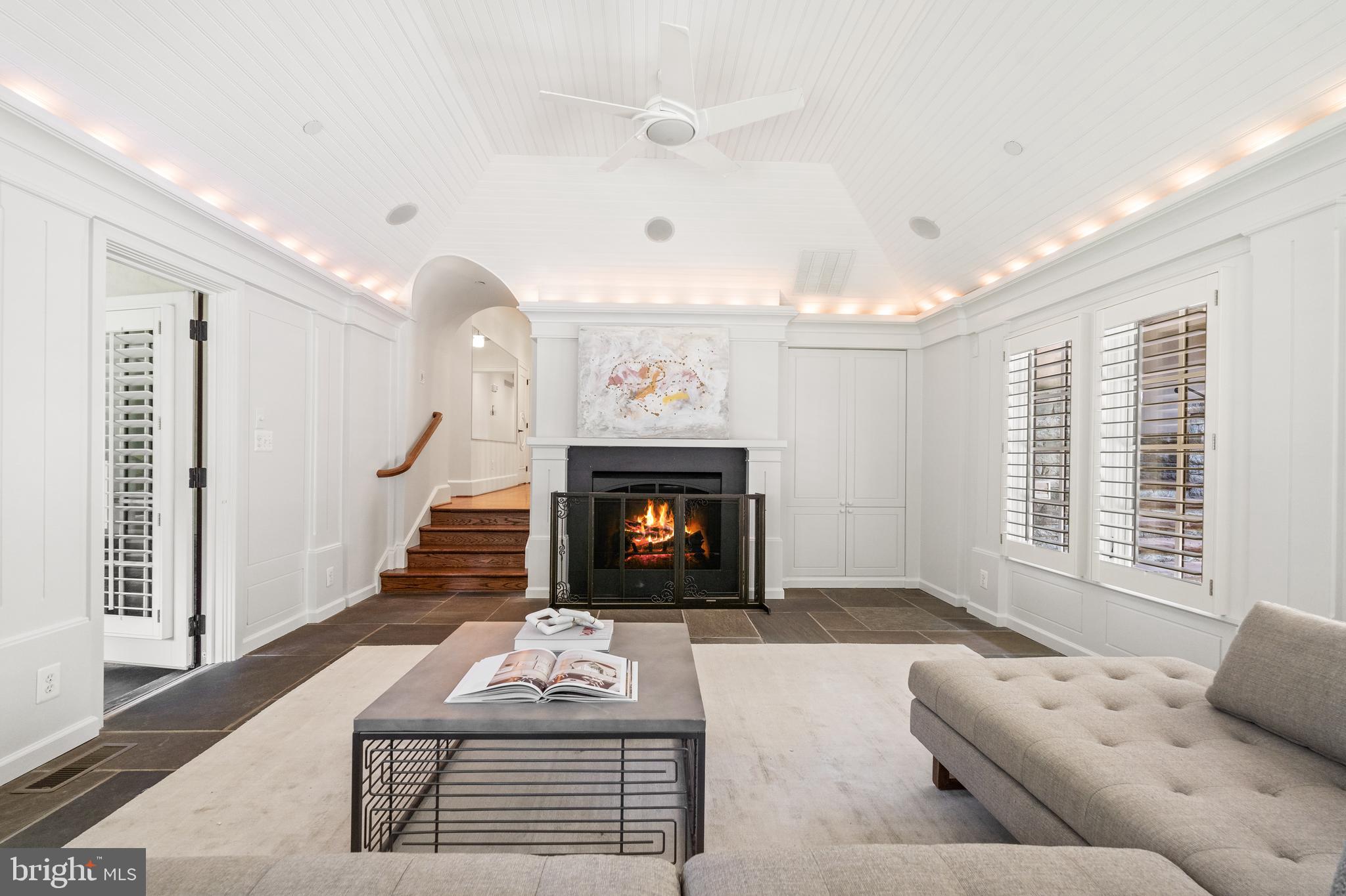 MERRY GO ROUND FARM - Residential