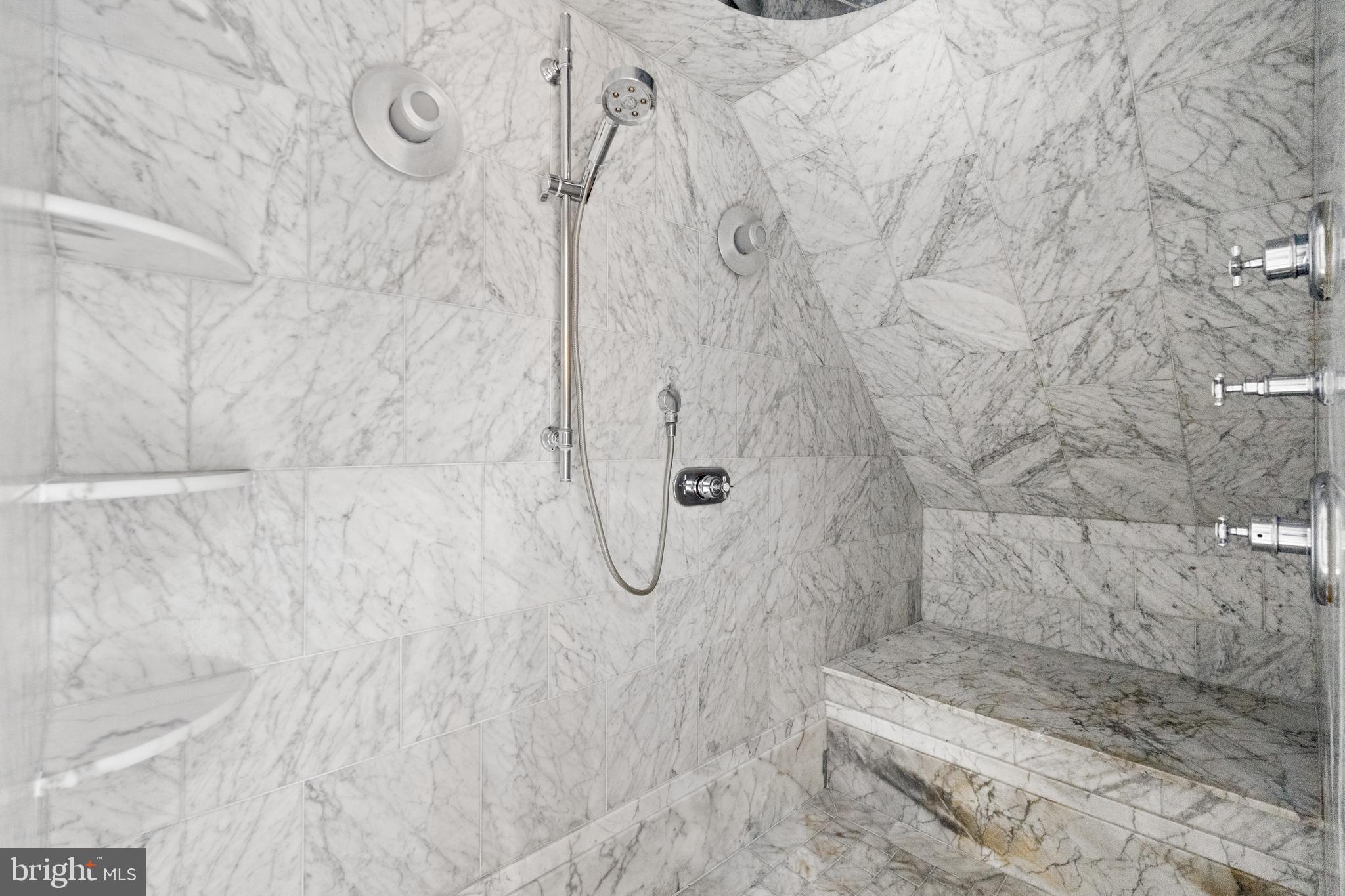 MERRY GO ROUND FARM - Residential