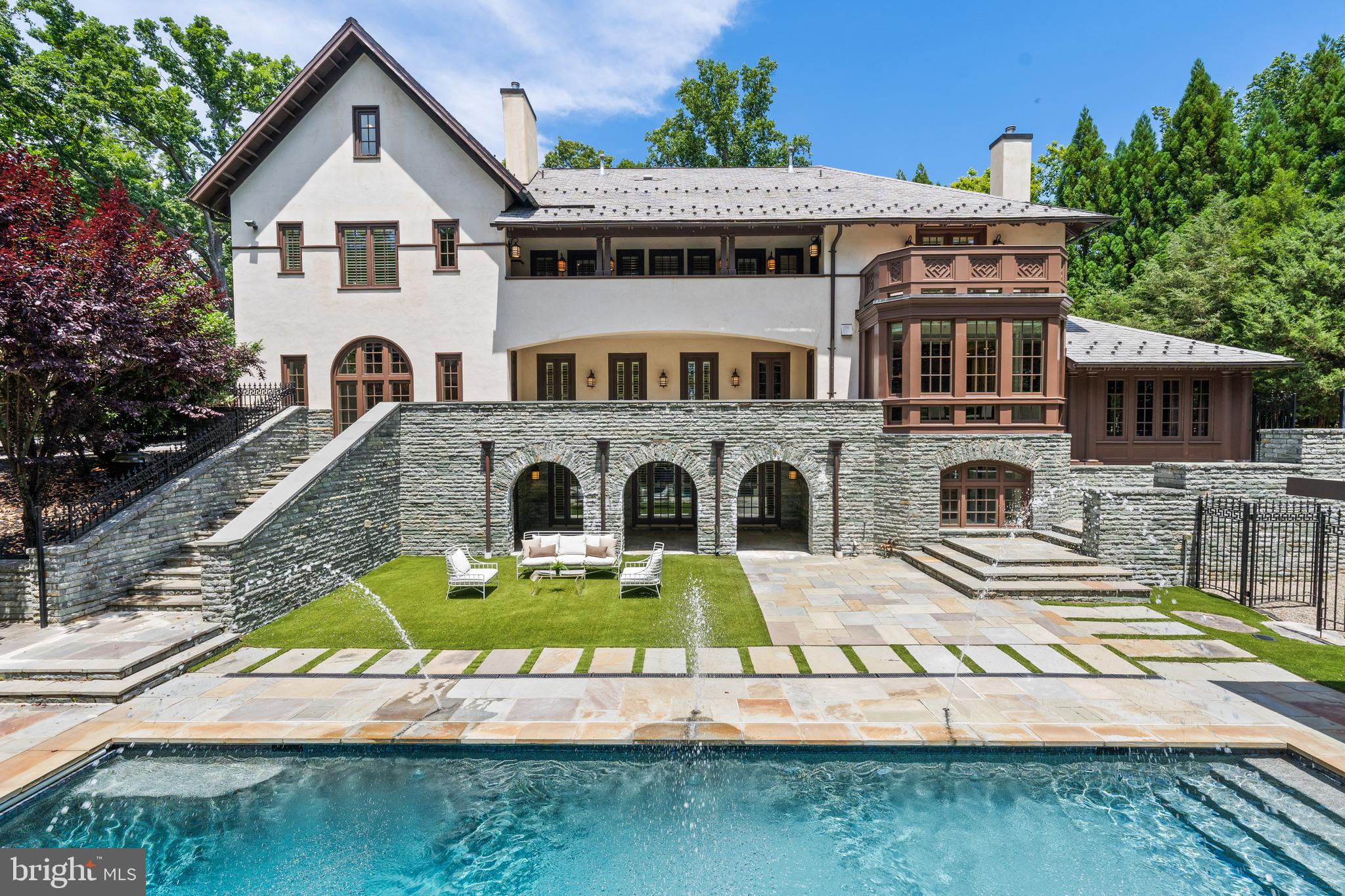 MERRY GO ROUND FARM - Residential