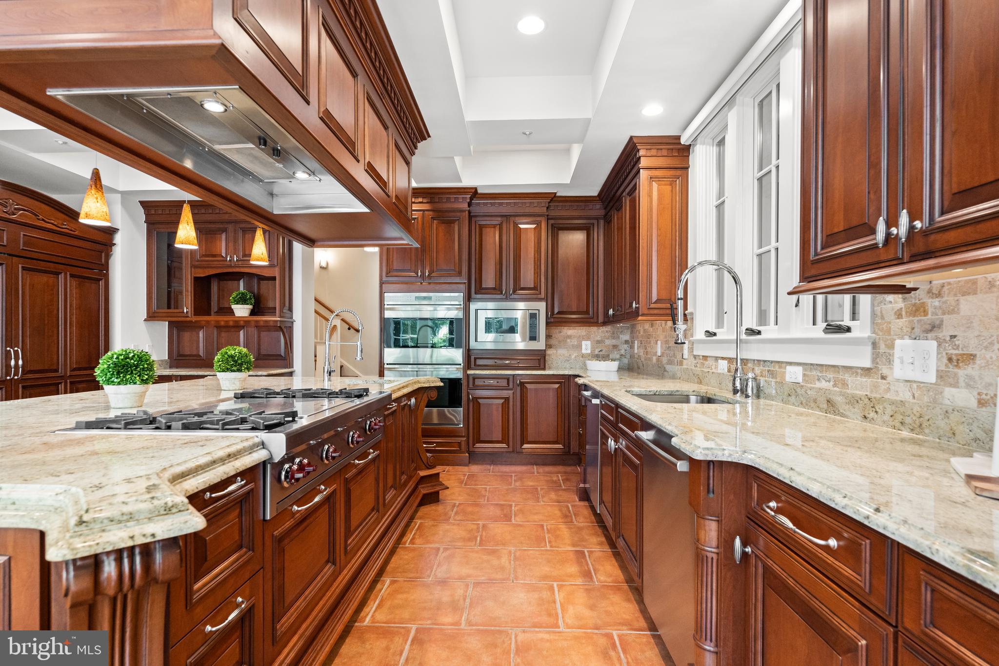 MERRY GO ROUND FARM - Residential