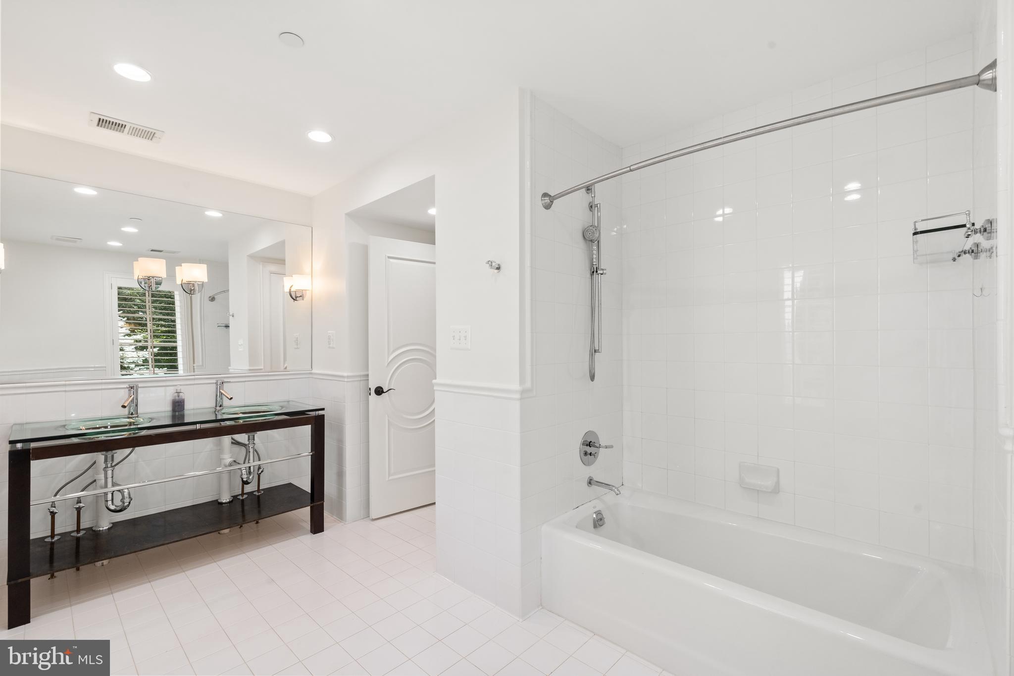 MERRY GO ROUND FARM - Residential