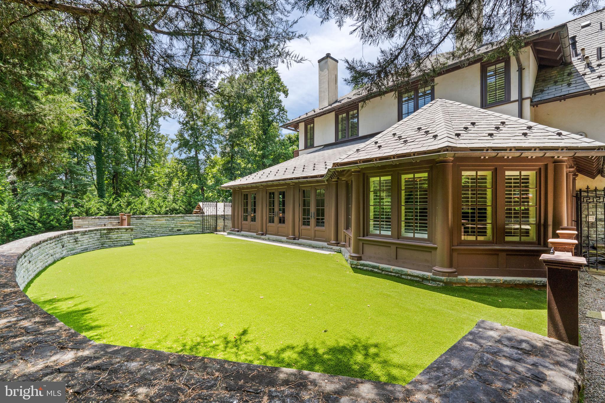 MERRY GO ROUND FARM - Residential