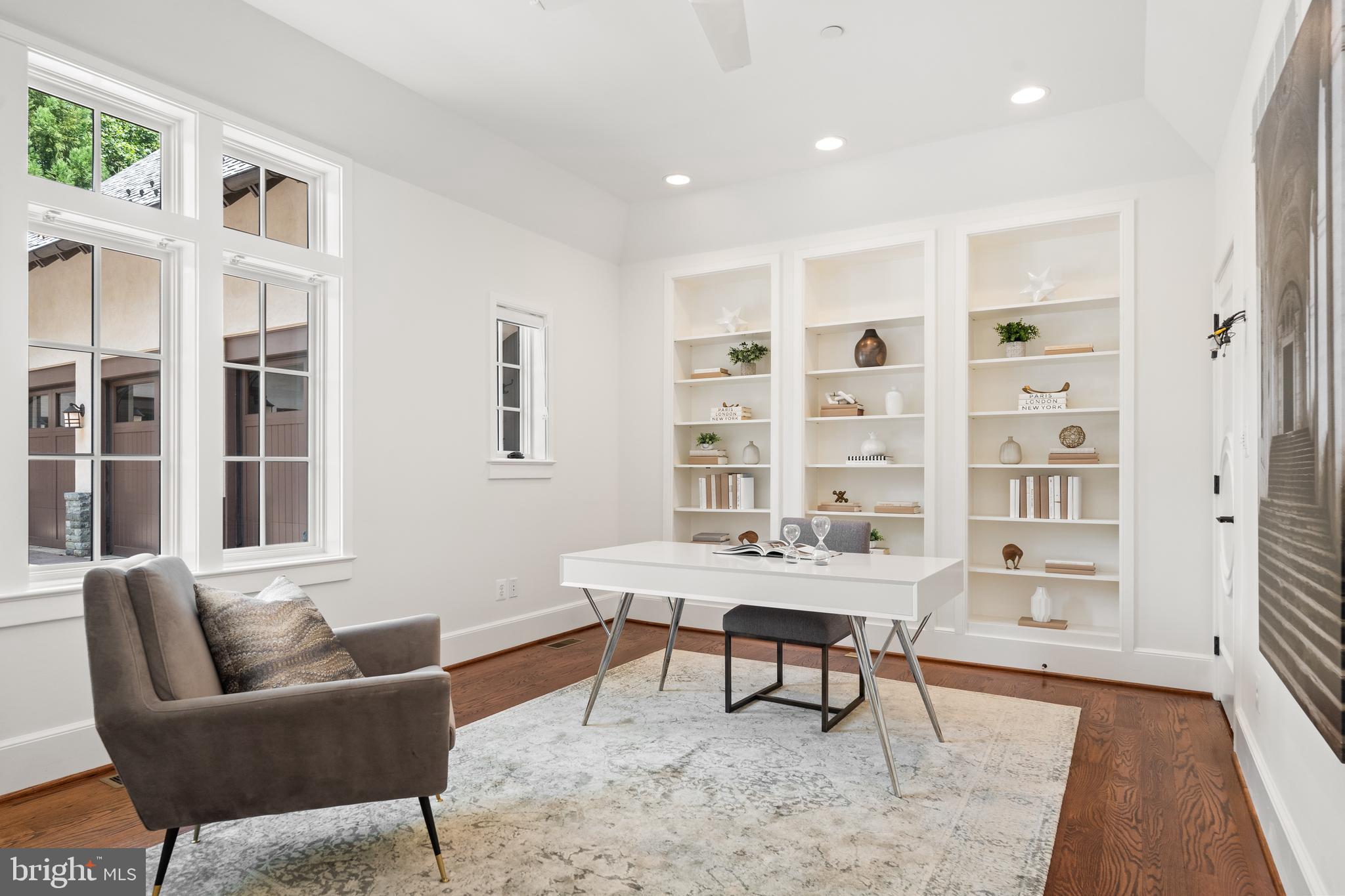 MERRY GO ROUND FARM - Residential