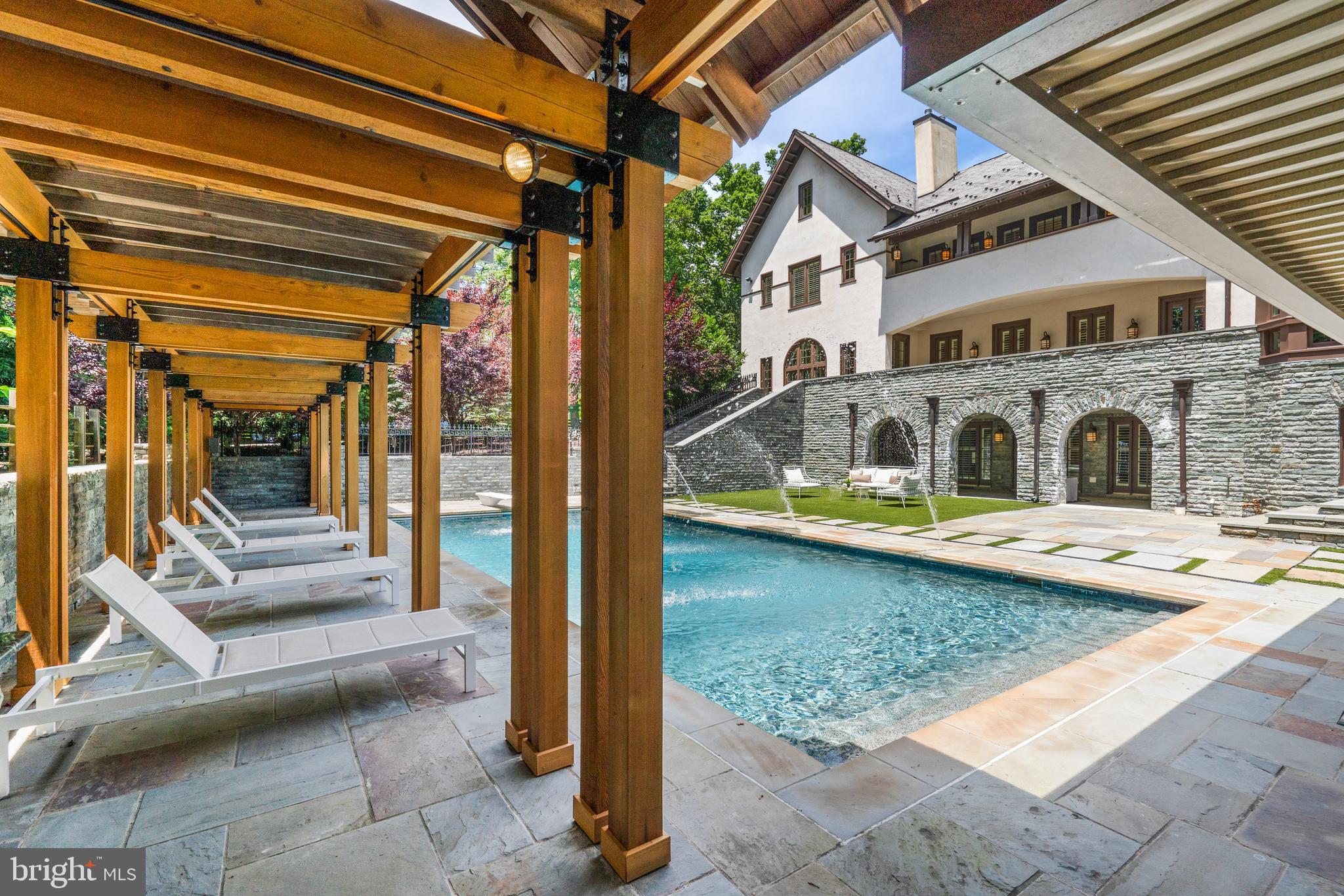 MERRY GO ROUND FARM - Residential