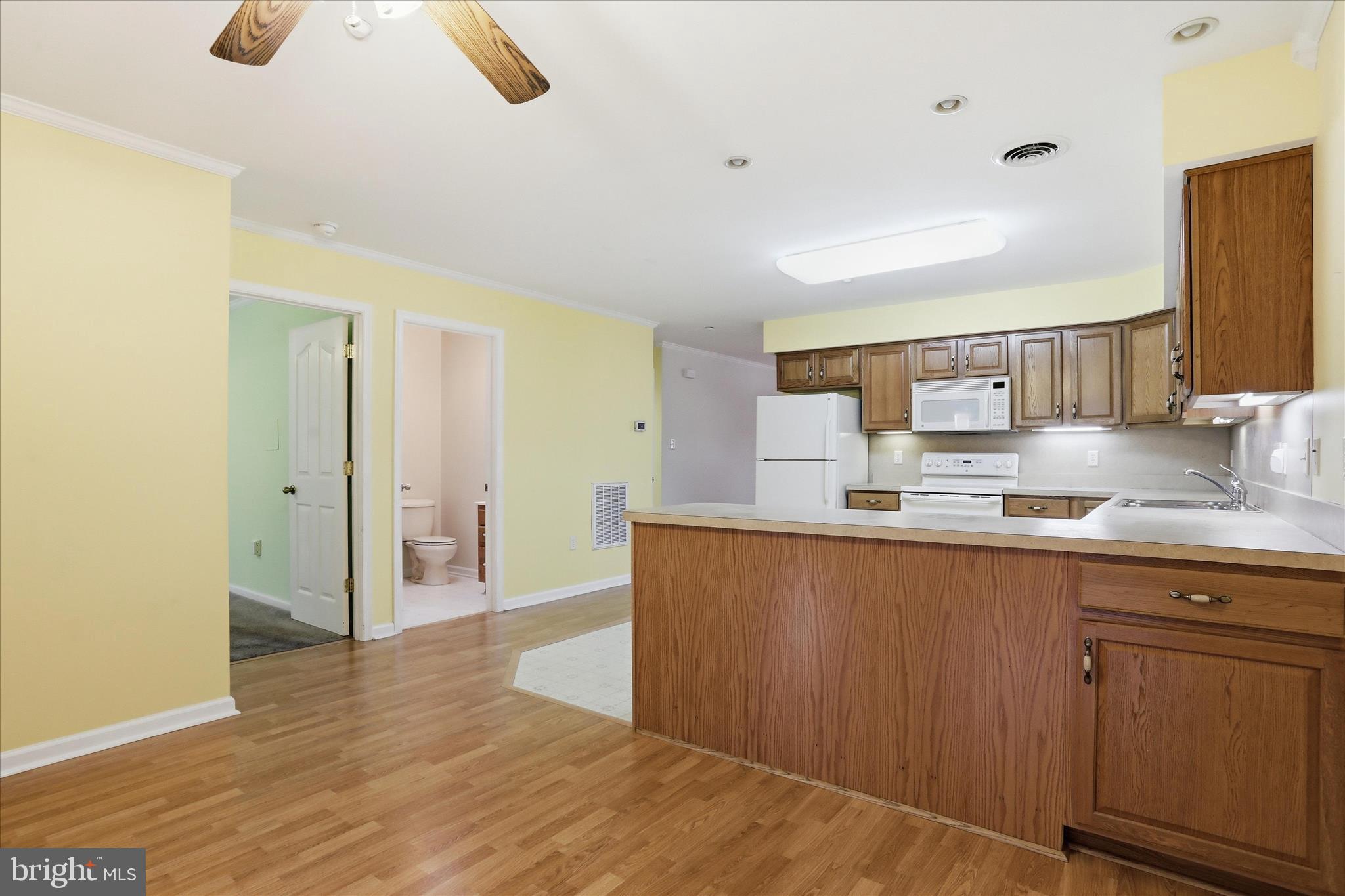 SOUTH POINTE - Residential