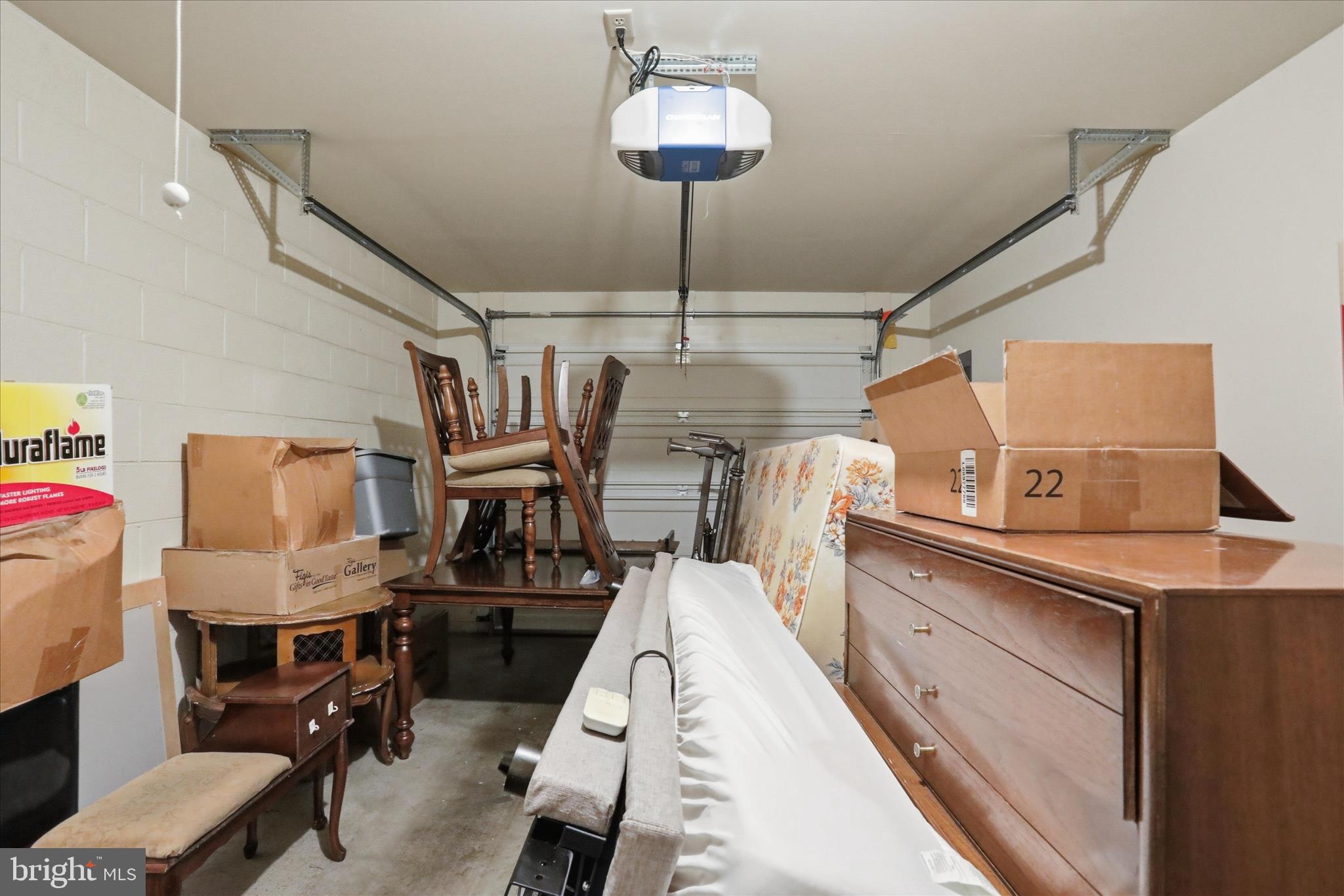 SOUTH POINTE - Residential