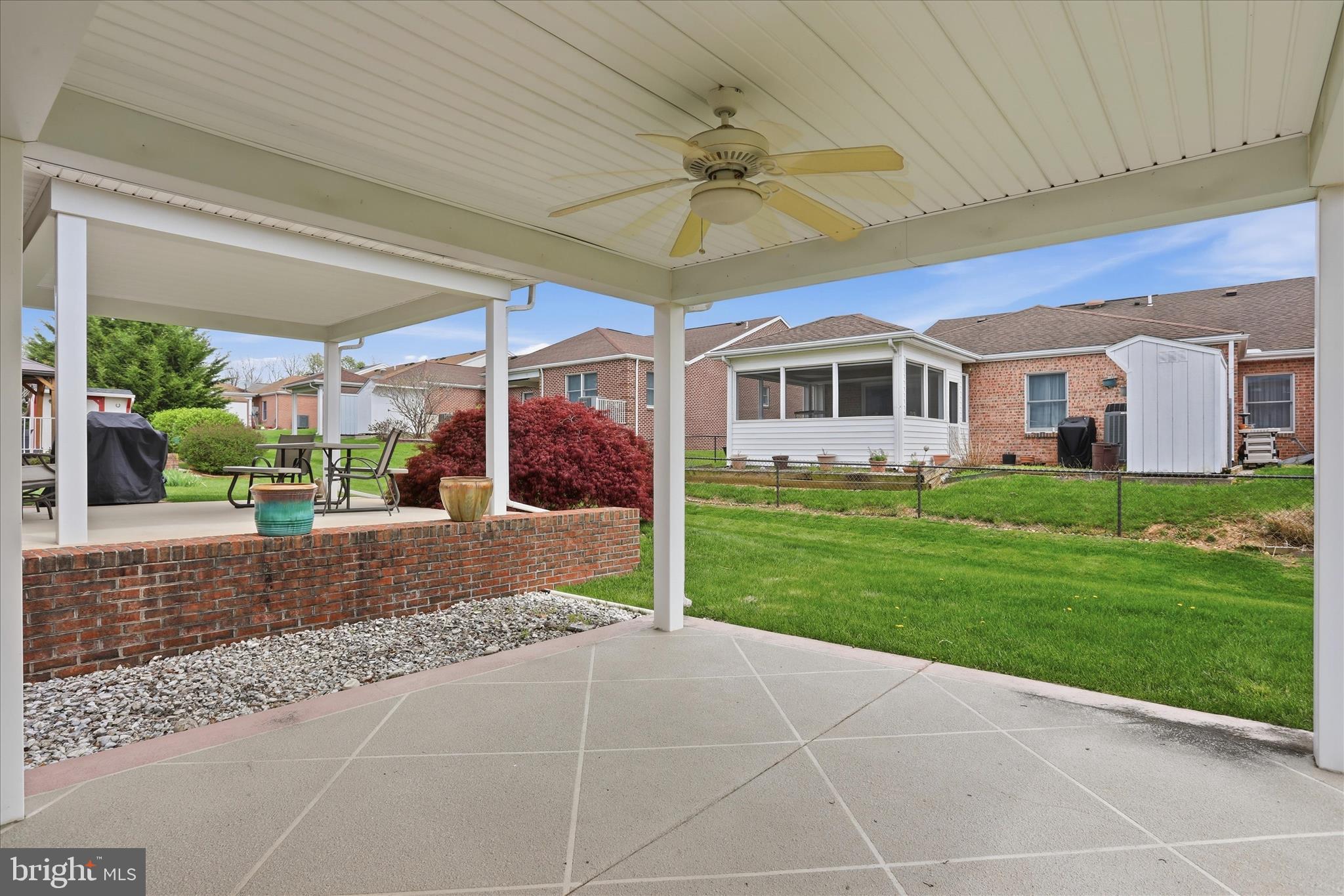 SOUTH POINTE - Residential