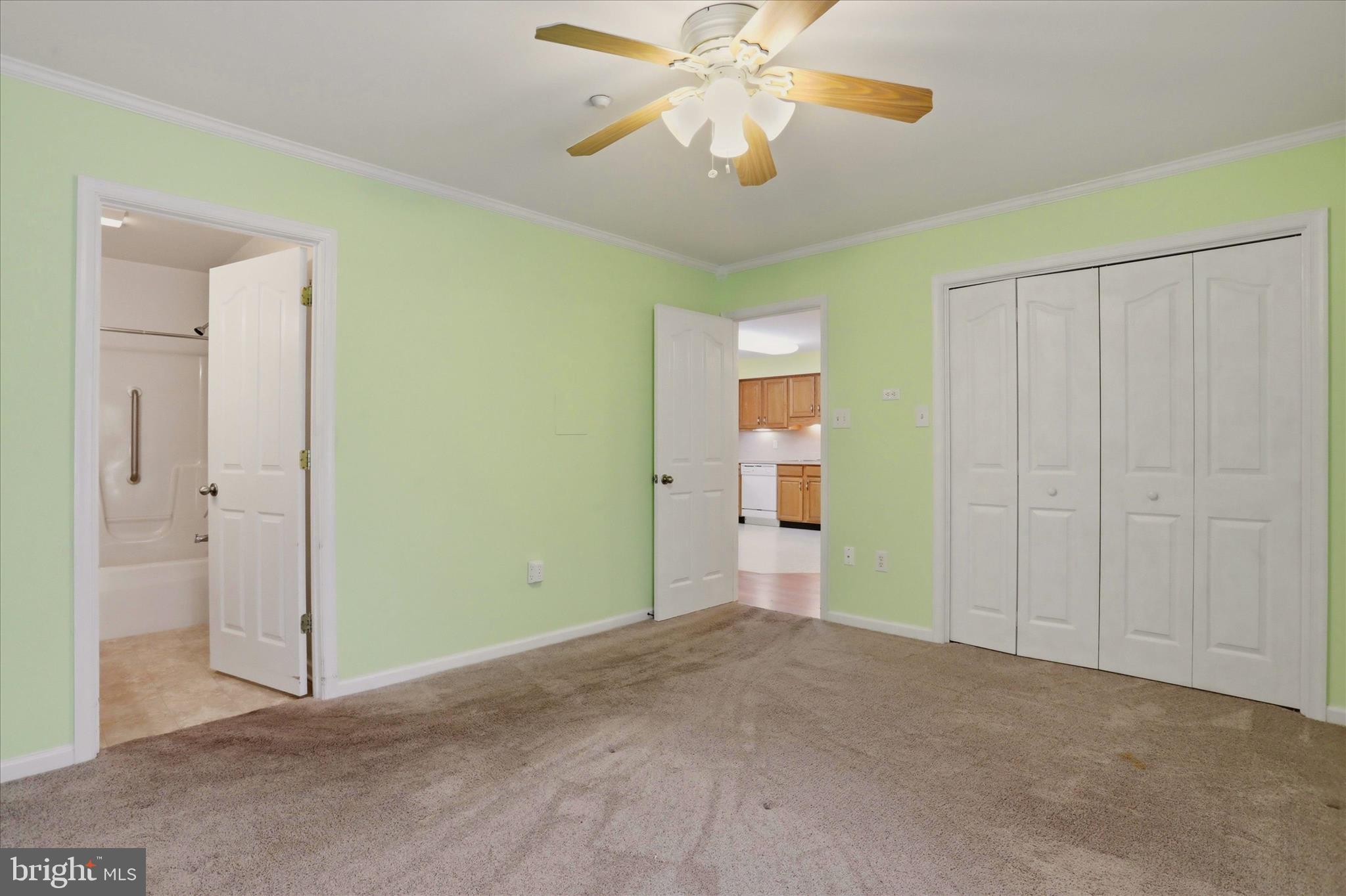 SOUTH POINTE - Residential