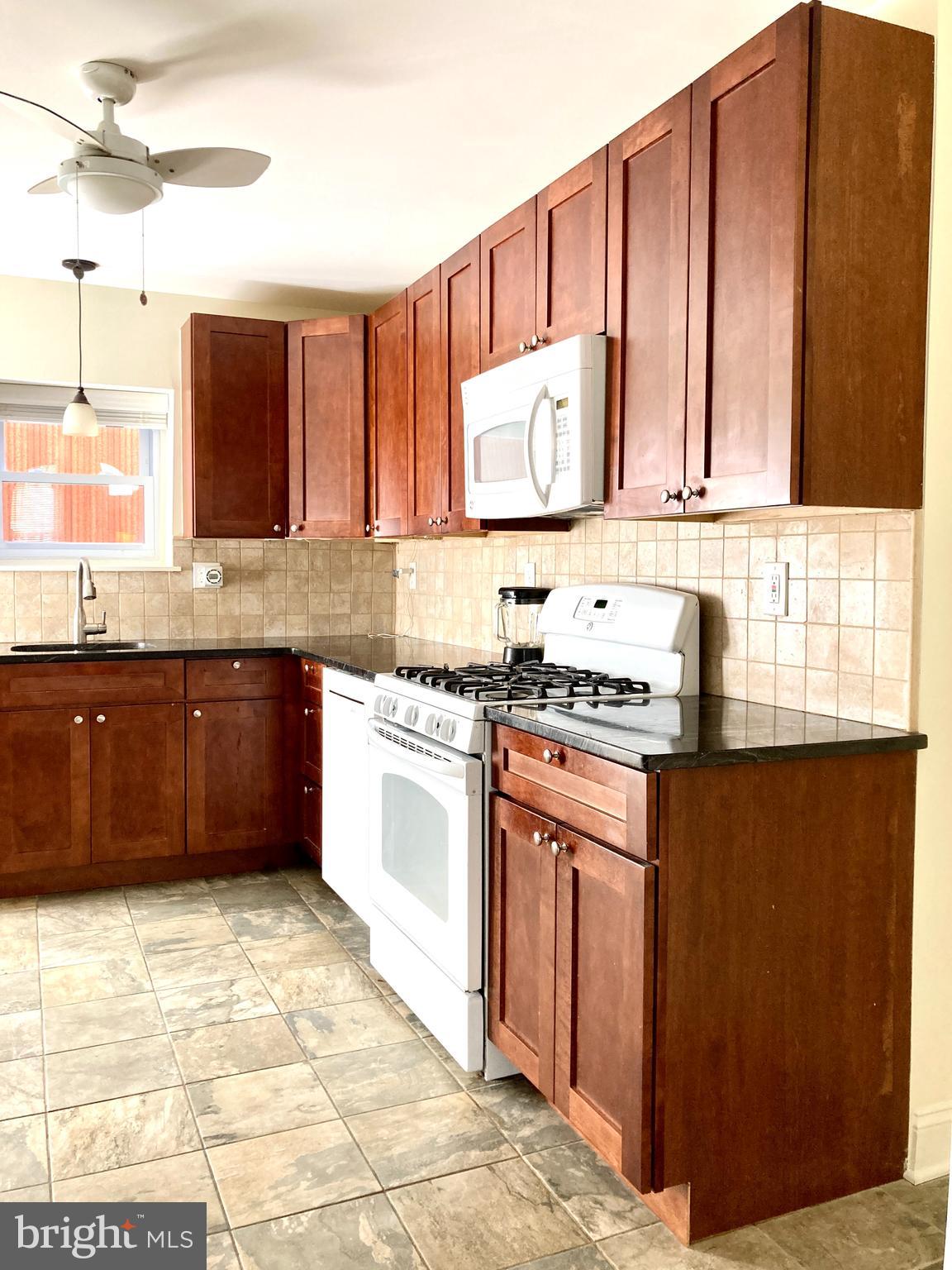 EAST KENSINGTON - Residential Lease