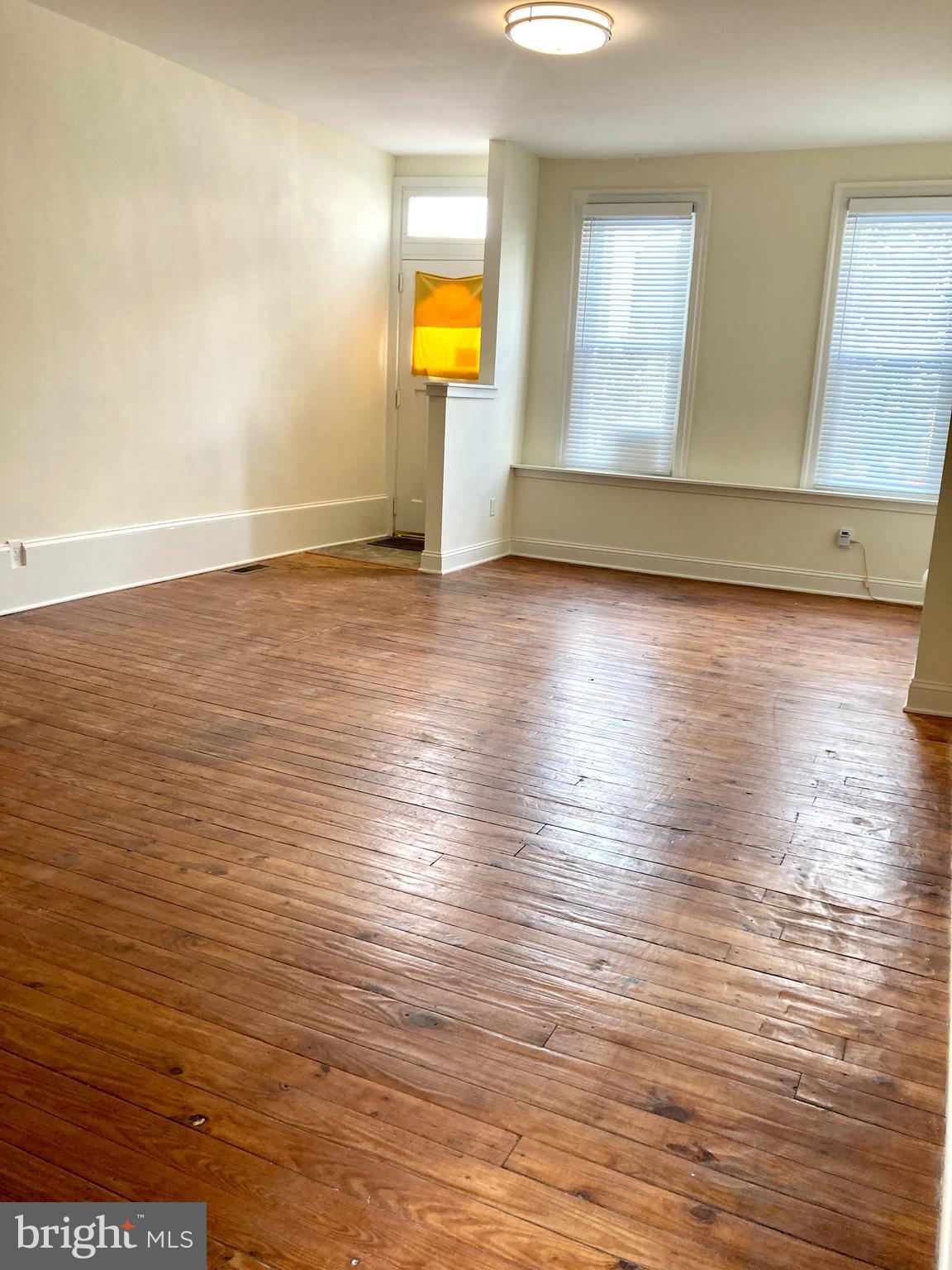 EAST KENSINGTON - Residential Lease