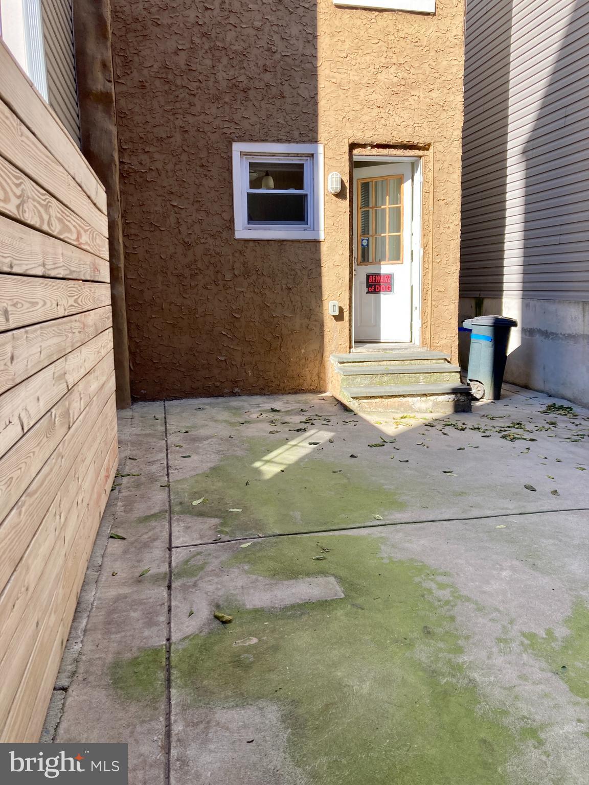 EAST KENSINGTON - Residential Lease