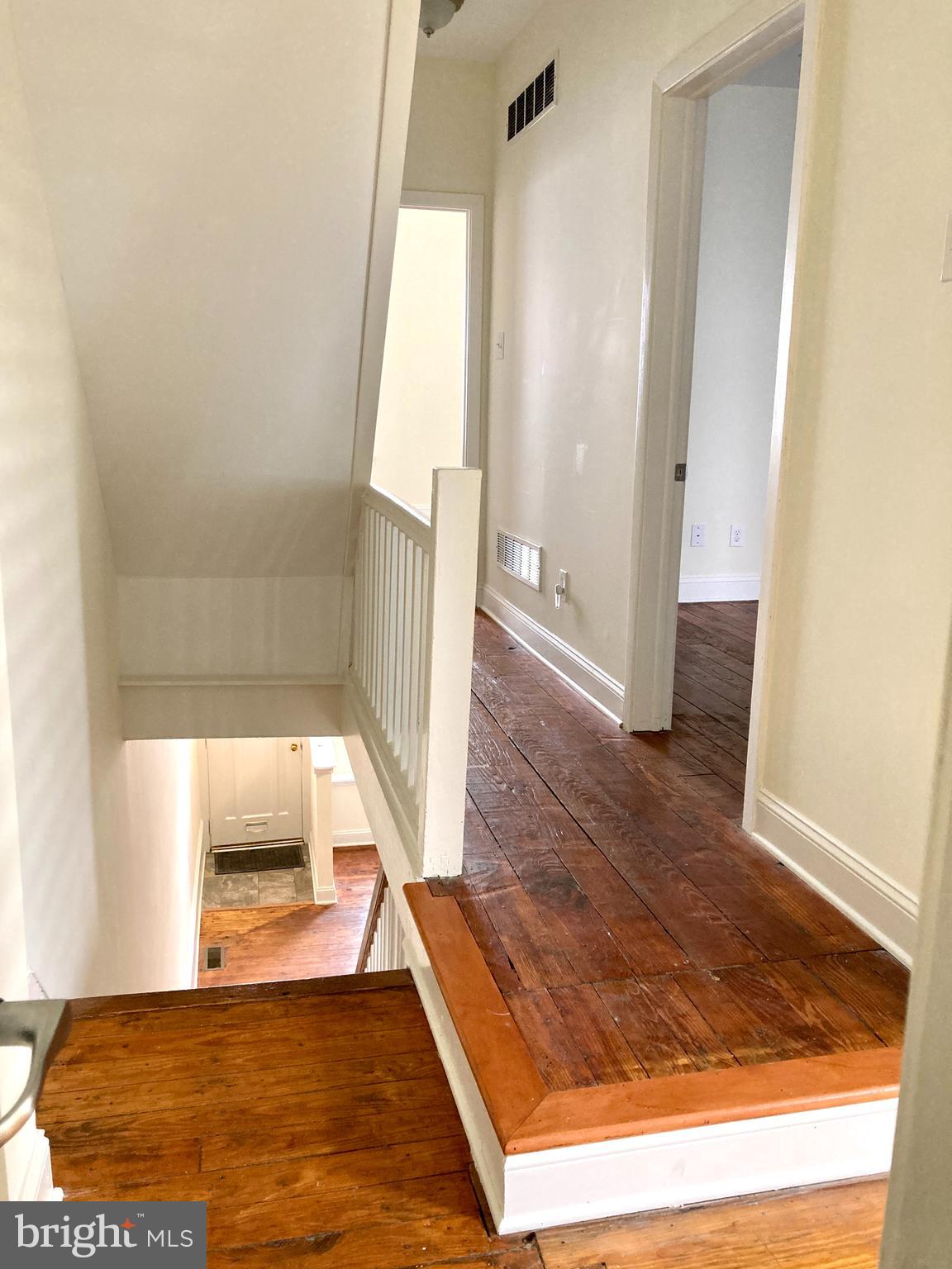 EAST KENSINGTON - Residential Lease