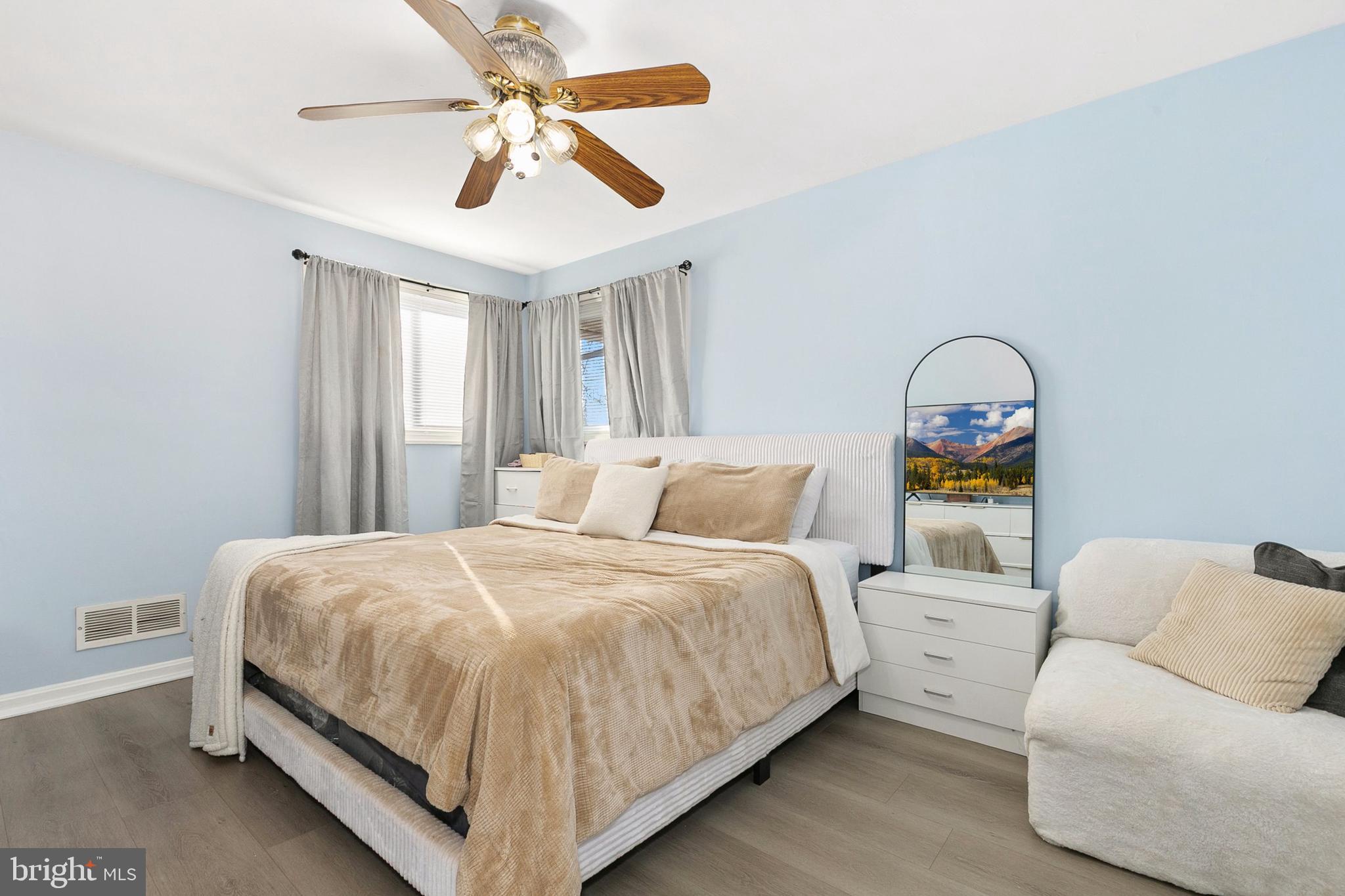 OAKVIEW - Residential