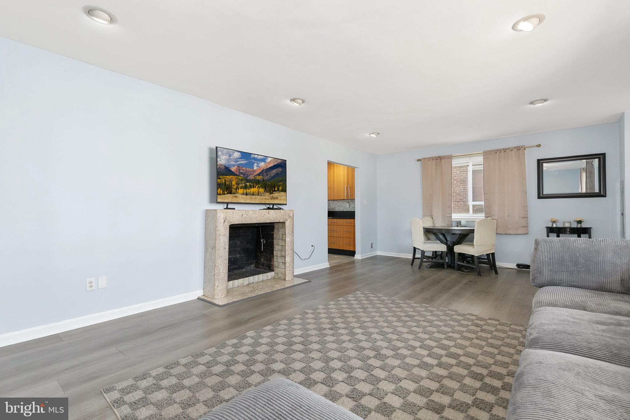 OAKVIEW - Residential