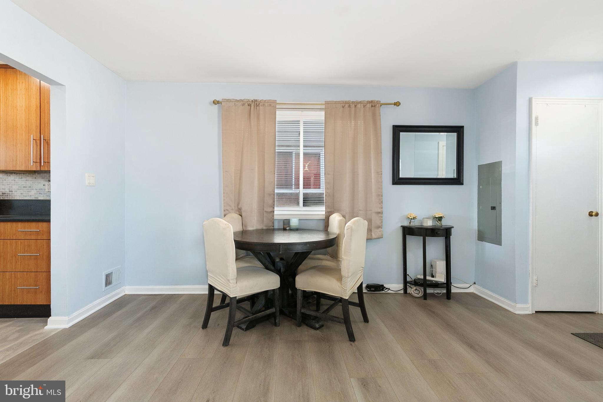 OAKVIEW - Residential