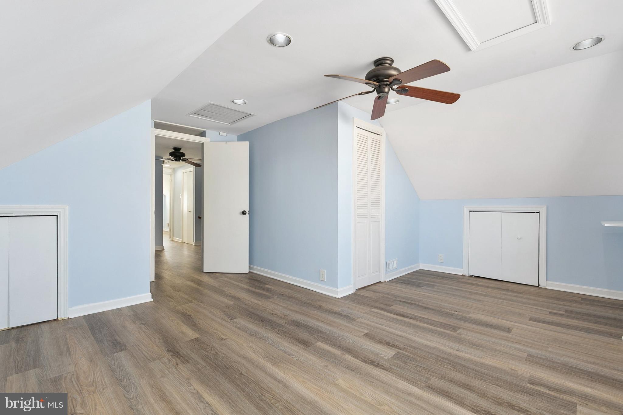 OAKVIEW - Residential