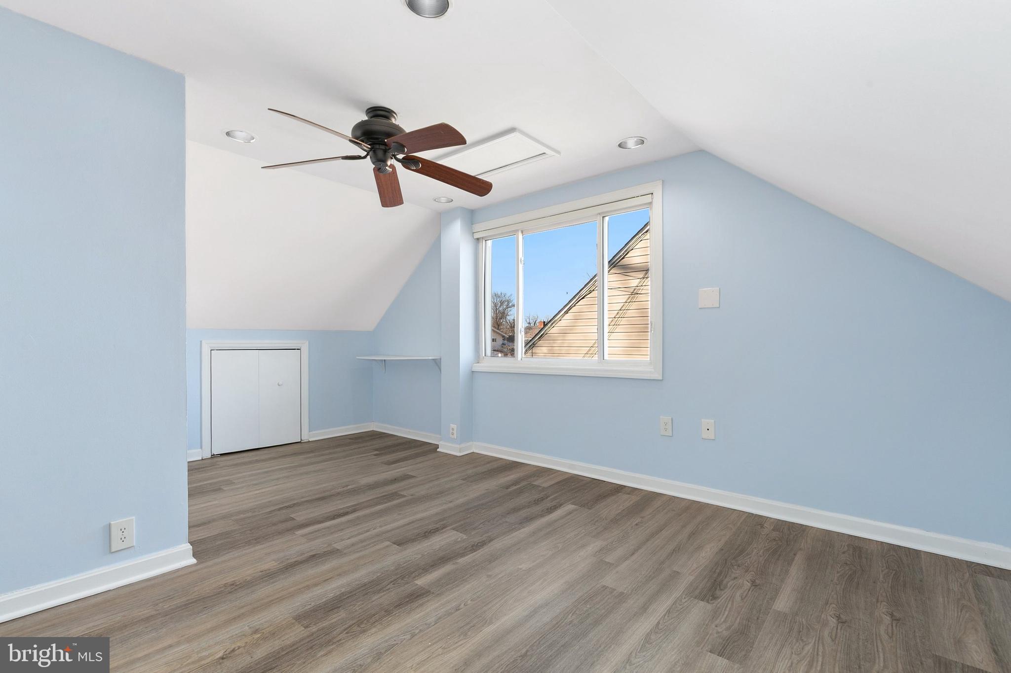 OAKVIEW - Residential