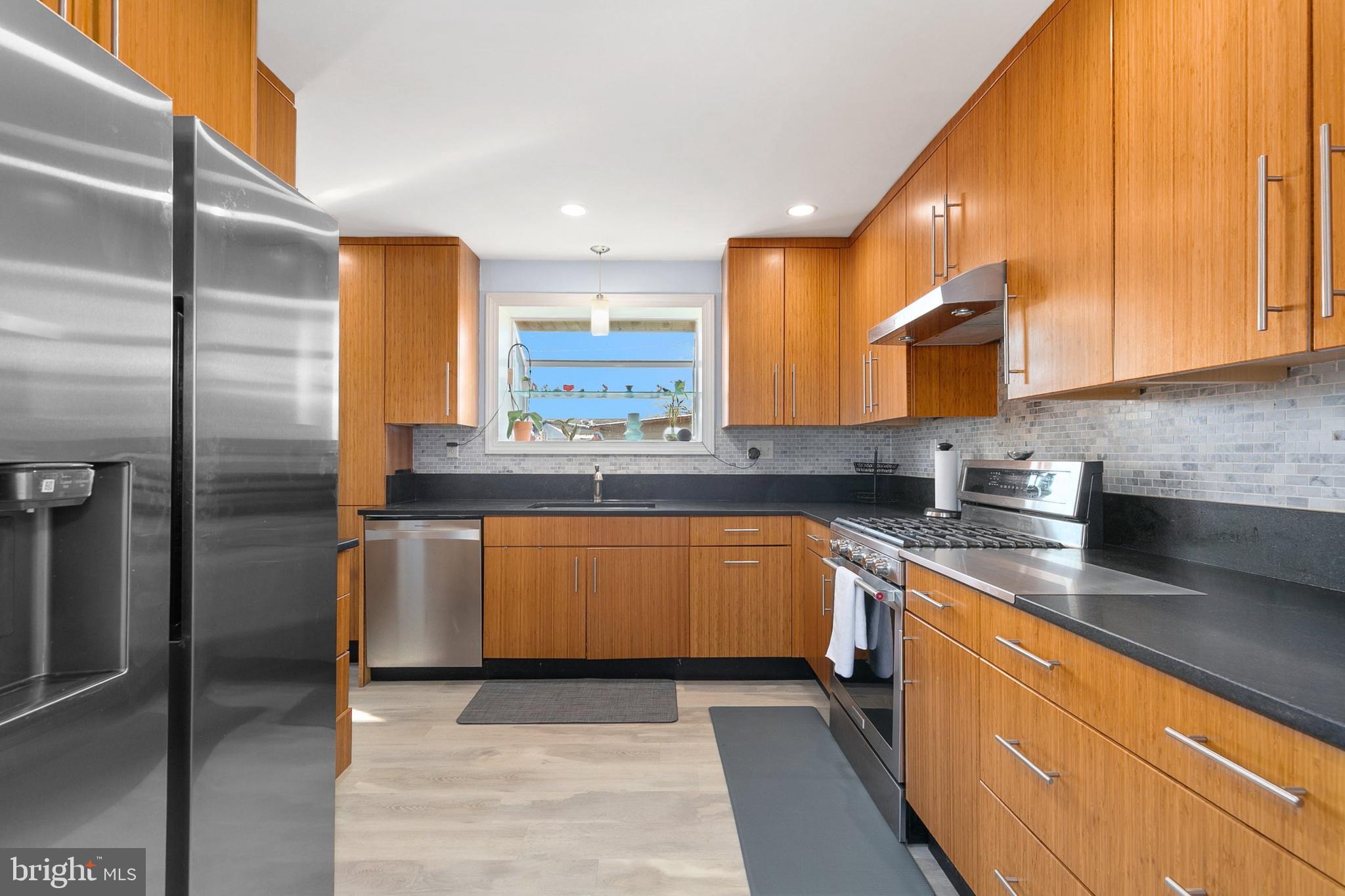 OAKVIEW - Residential