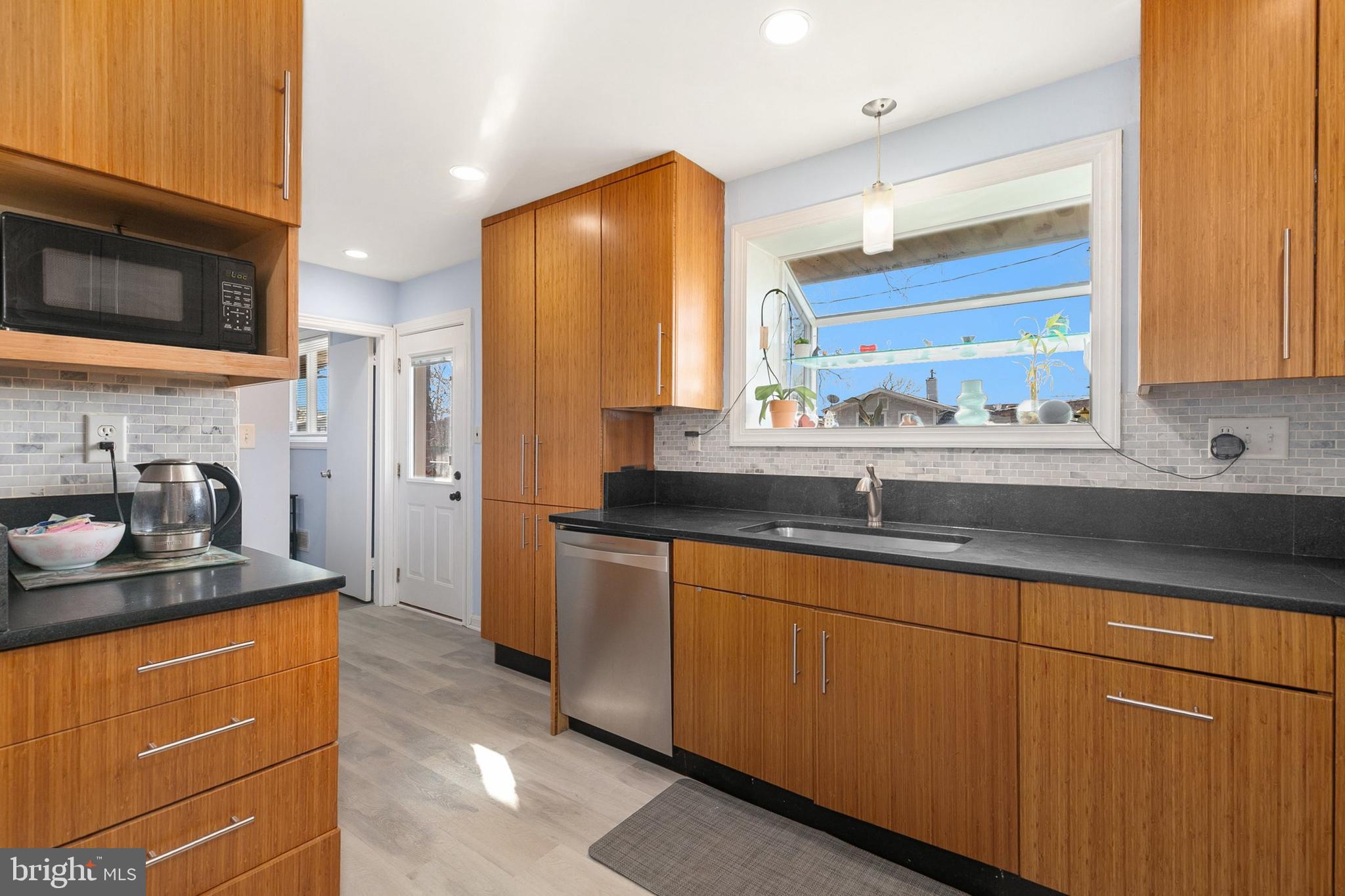 OAKVIEW - Residential