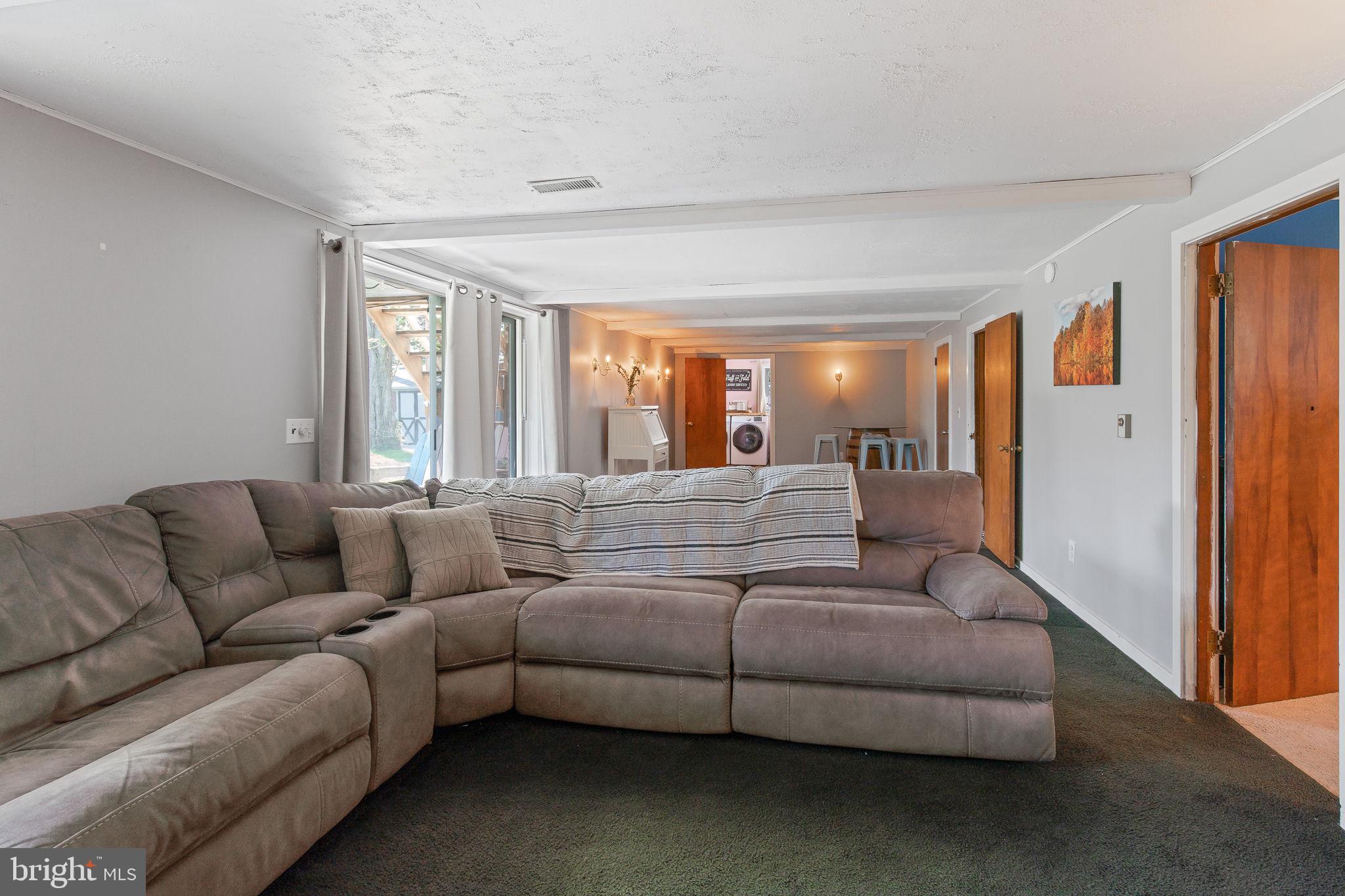 EAST HEMPFIELD TWP - Residential