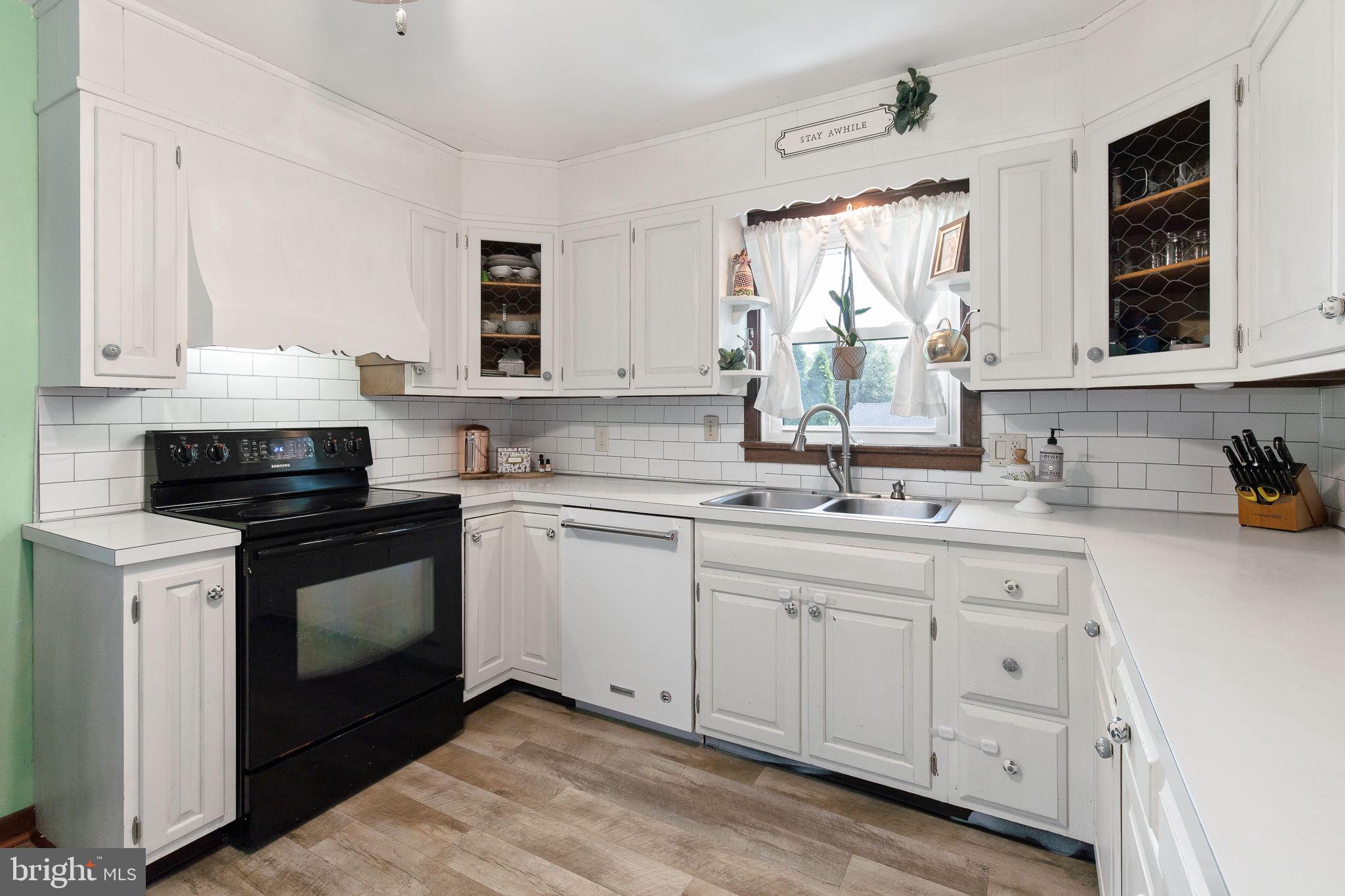 EAST HEMPFIELD TWP - Residential