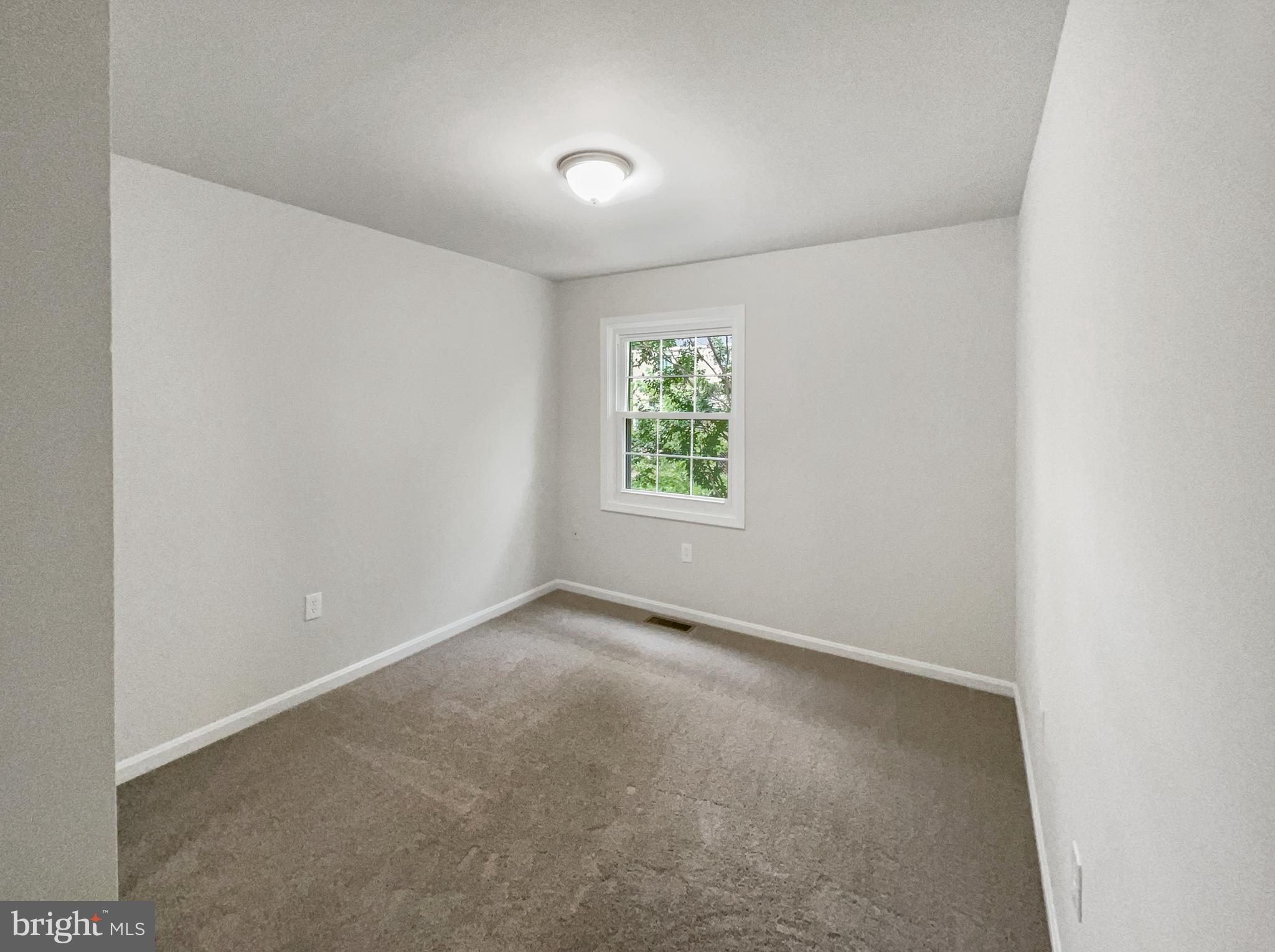 OAKTON CLOISTERS - Residential