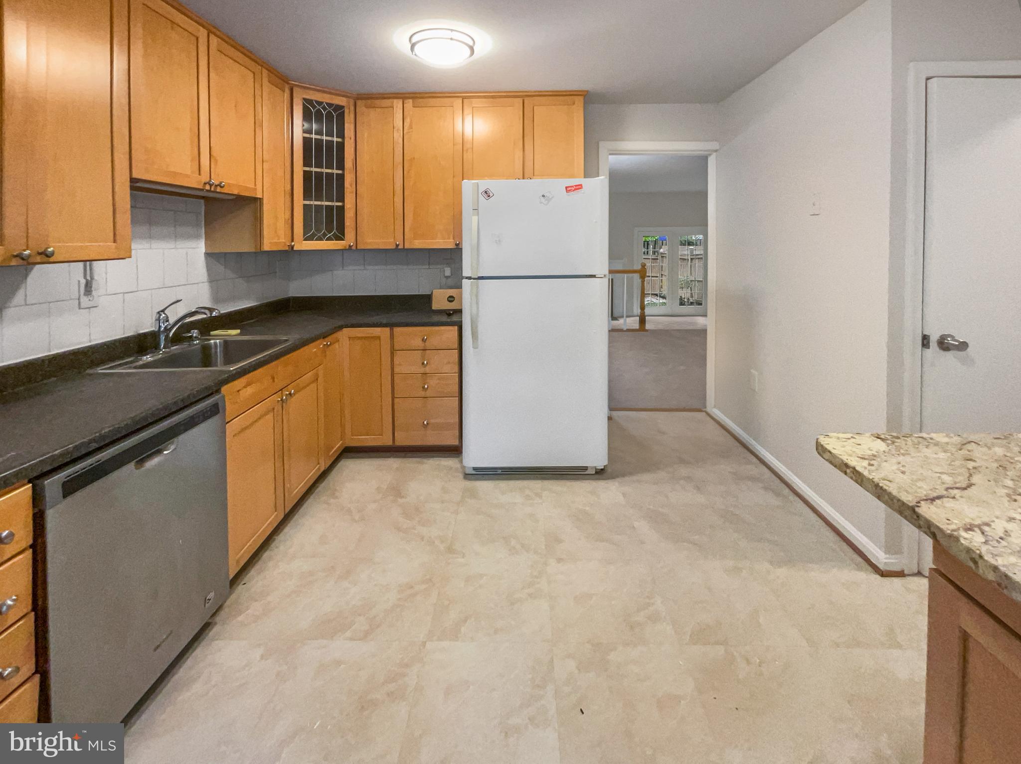 OAKTON CLOISTERS - Residential