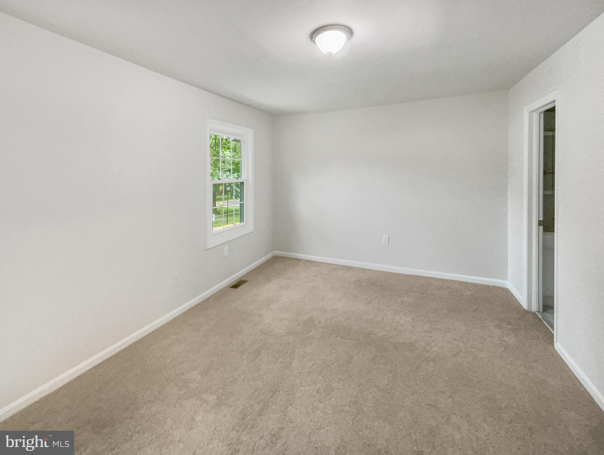 OAKTON CLOISTERS - Residential