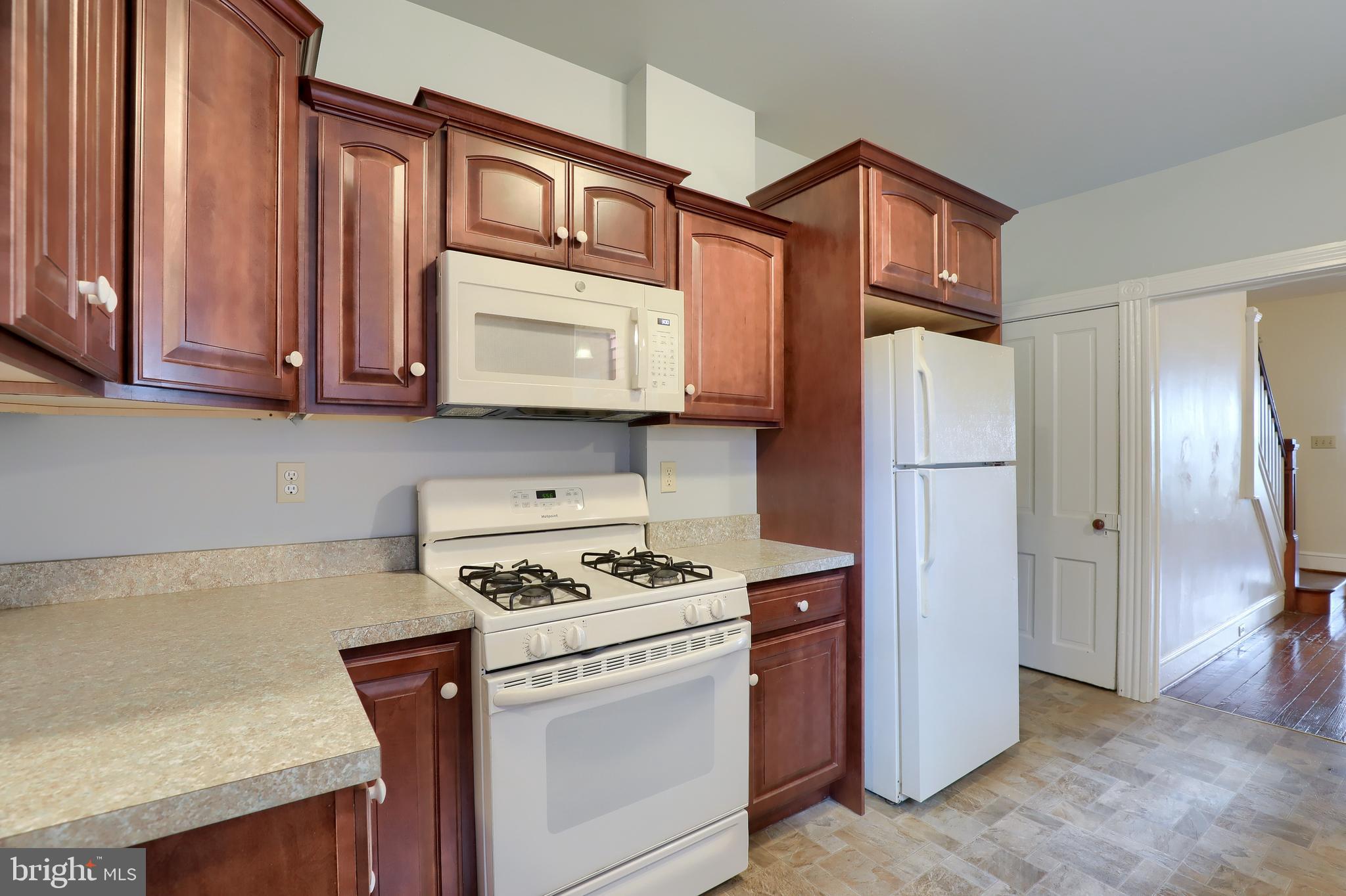 CHESTNUT HILL - Residential