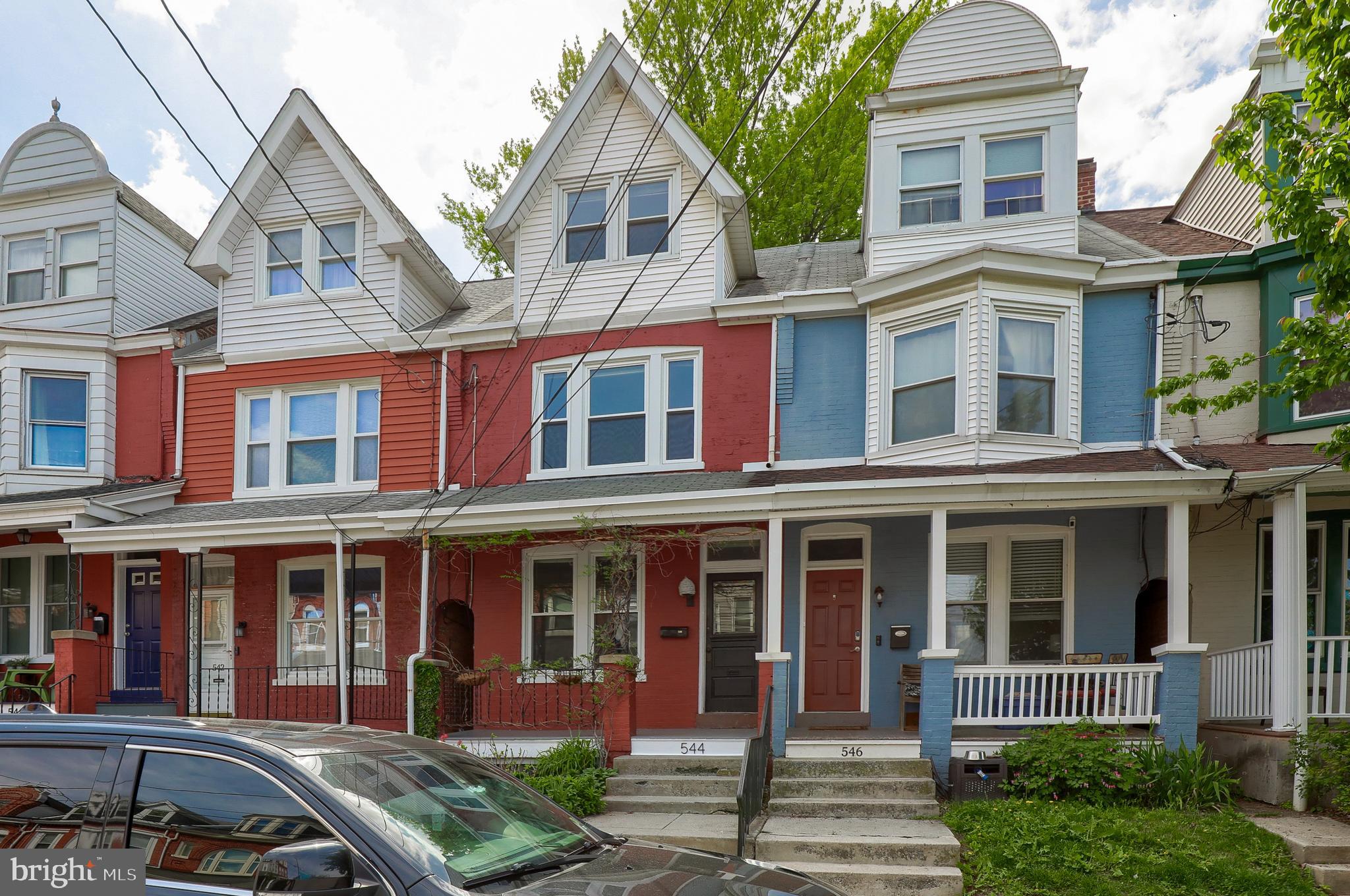 CHESTNUT HILL - Residential