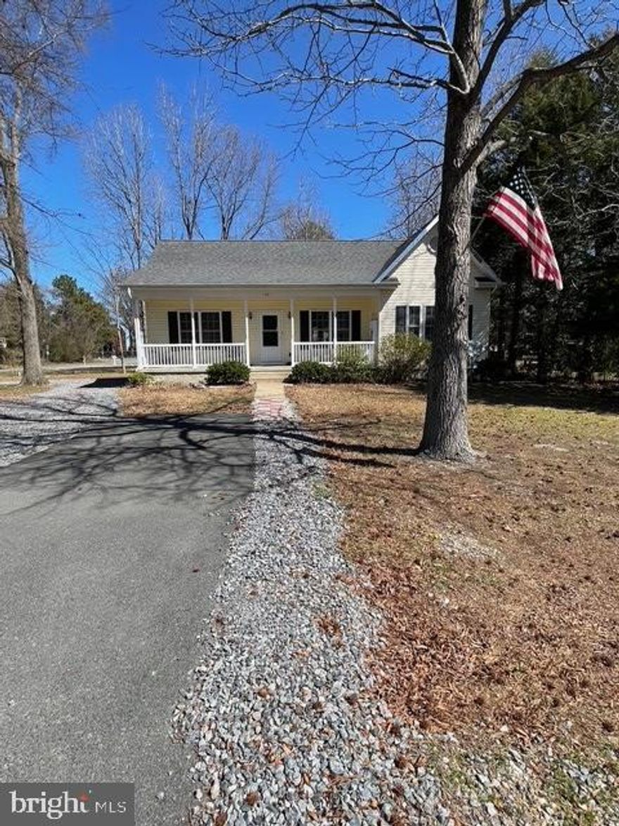 Nice Rambler Available for Rent   "MAY 1st "
3 Bedrooms , 2 Full Baths on a Nice Corner Lot in the Riverside Meadows ....Nice Community In Town Of Colonial Beach ...
Just a block to the Potomac River , Golf Cart Community with Golf Cart Trail to take you to Restaurant's, Shopping , Beach Events & Boardwalk for Swimming , Boating , Fishing and Entertainment ...

The Demand for Rentals is Very High with Very Low Inventory ...Get Your Application's  in Soon As Possible , Not To Miss Out ... 

MUST have Good Credit & Rental History to apply : Application Fee $50 per person over 18 yrs .
 NO PETS ...

Property has Washer/Dryer Hookup only ...You'll need Washer/Dryer