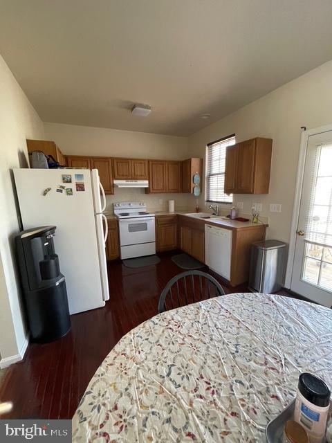 RIVERSIDE MEADOWS - Residential Lease