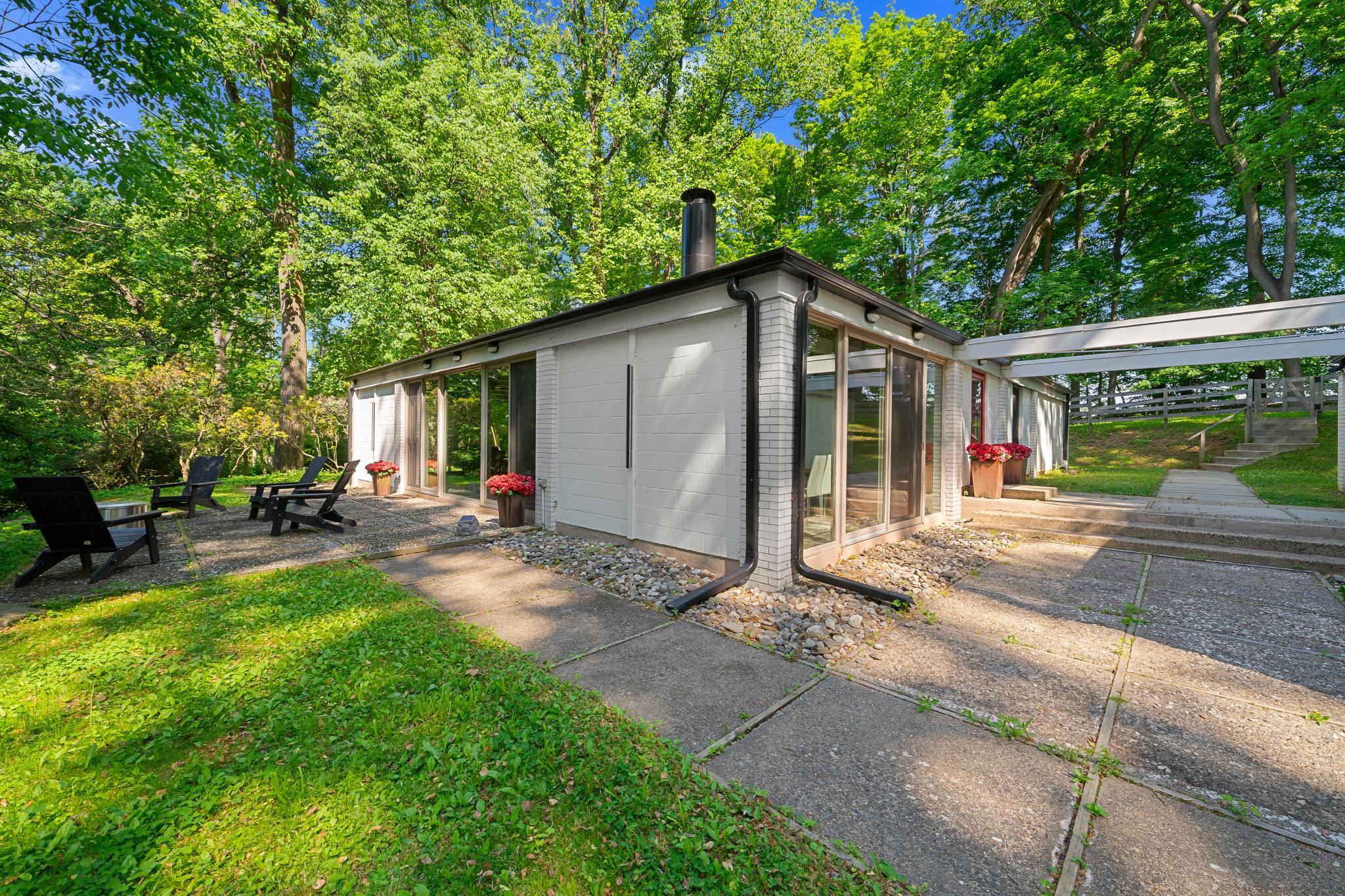 3705 DARBY ROAD