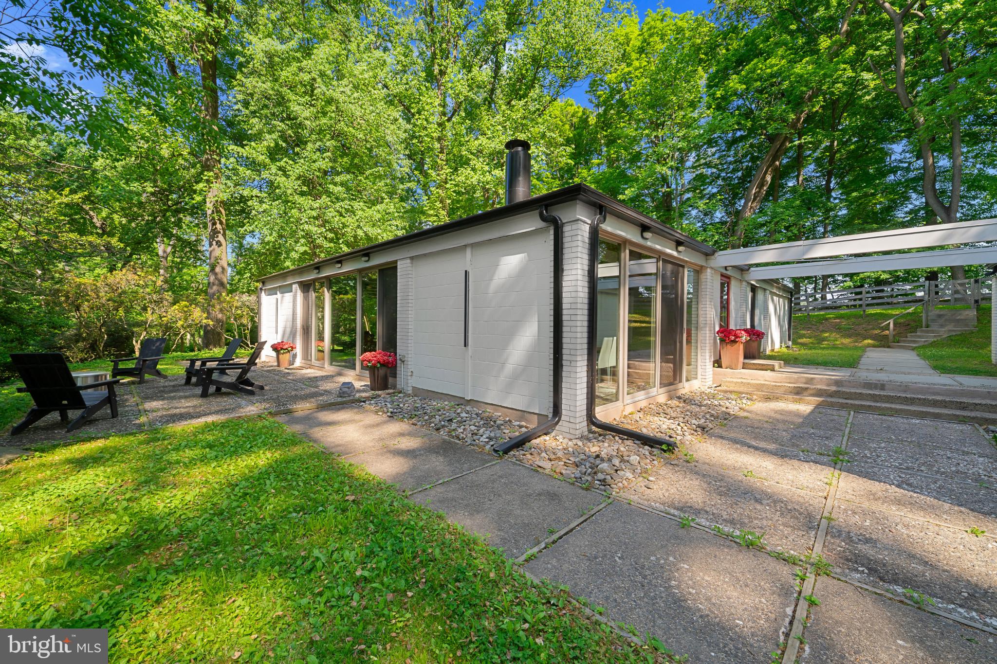 3705 DARBY ROAD